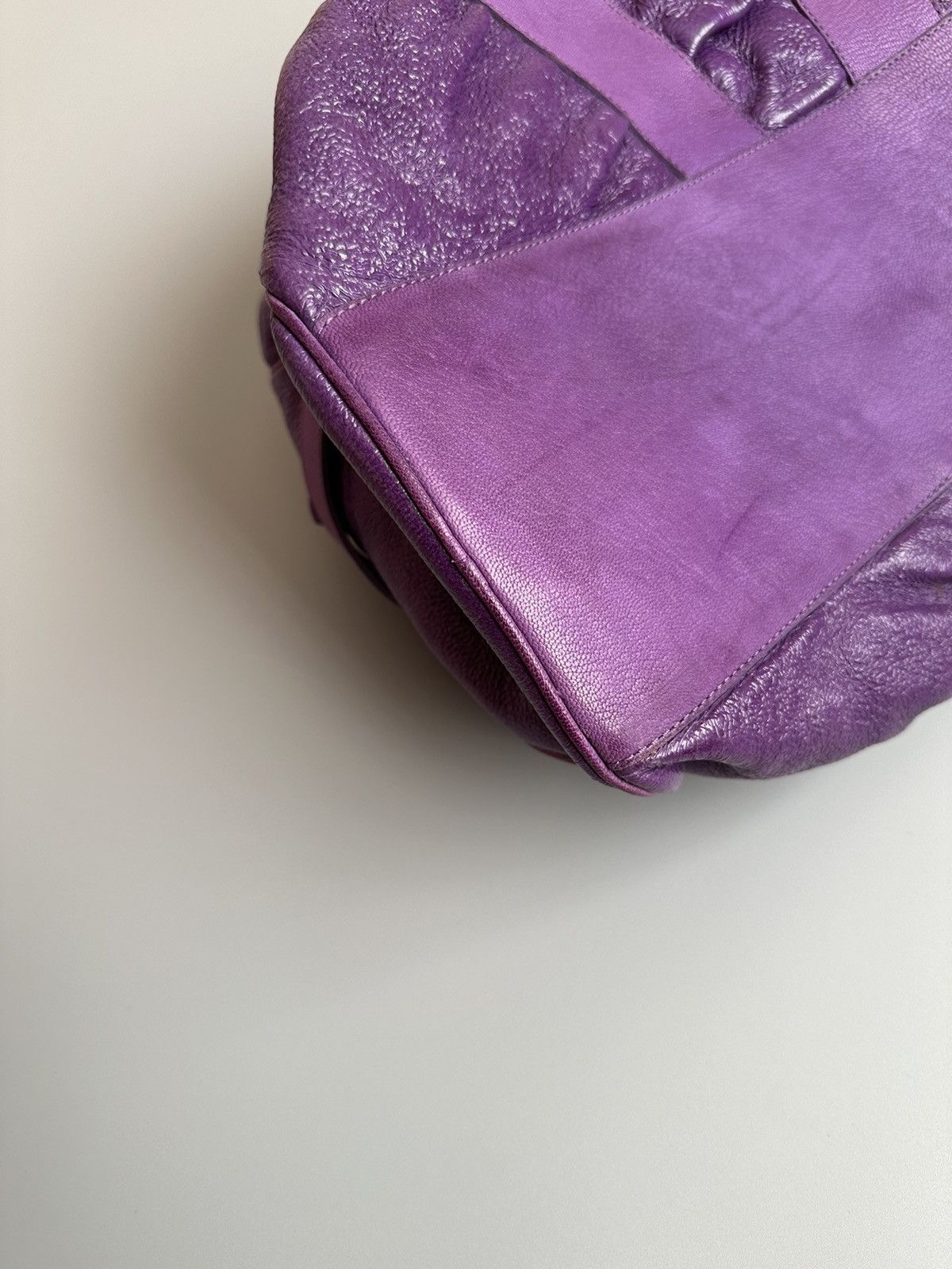 Moschino Moschino Purple Crinkled Patent Double Zip Pocket Duffel Bag Size ONE SIZE - 10 Thumbnail