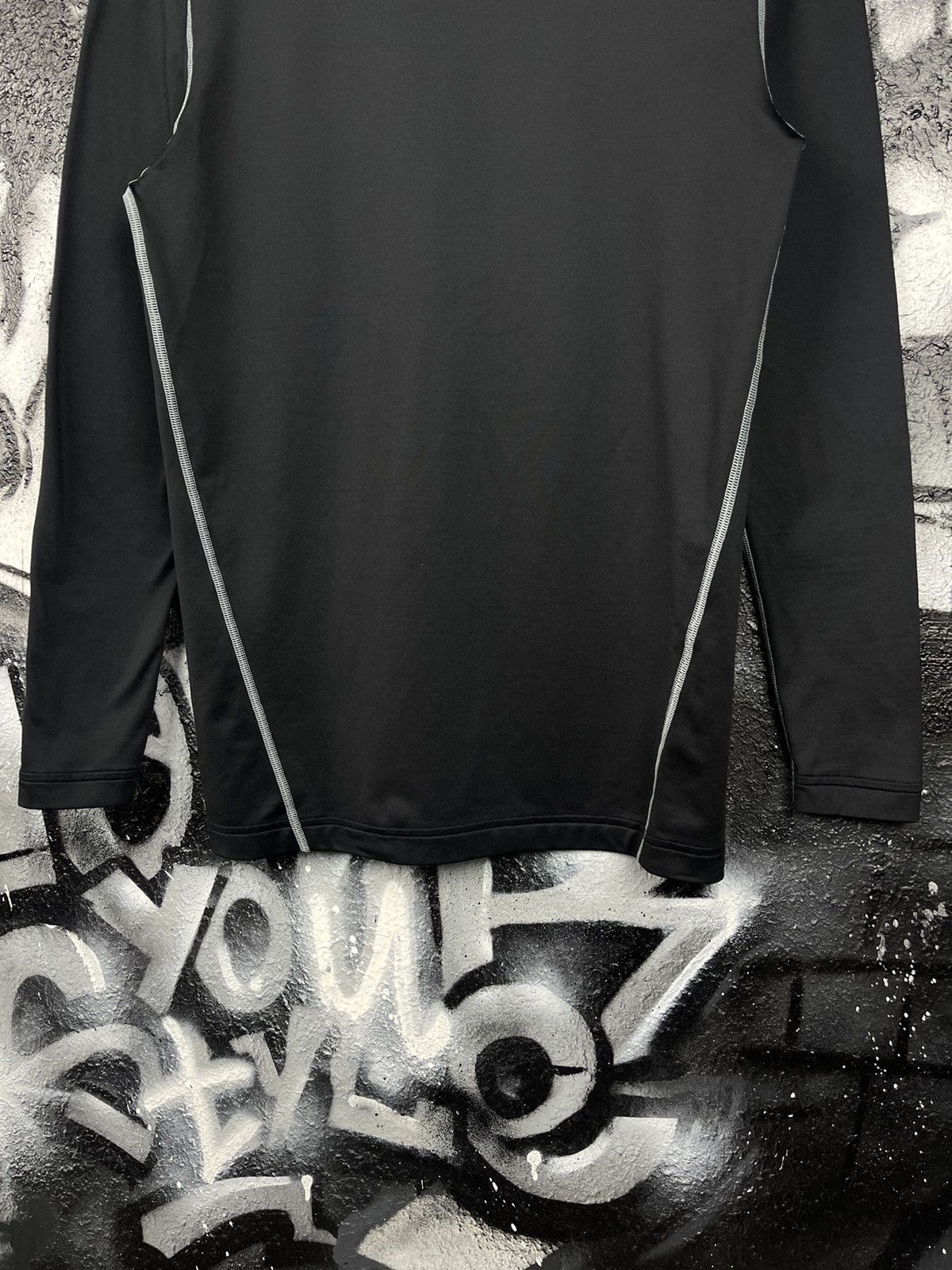 Under Armour Under Armour ColdGear Black Compression Mock Long Sleeve Active Shirt Size L Size US L / EU 52-54 / 3 - 5 Thumbnail