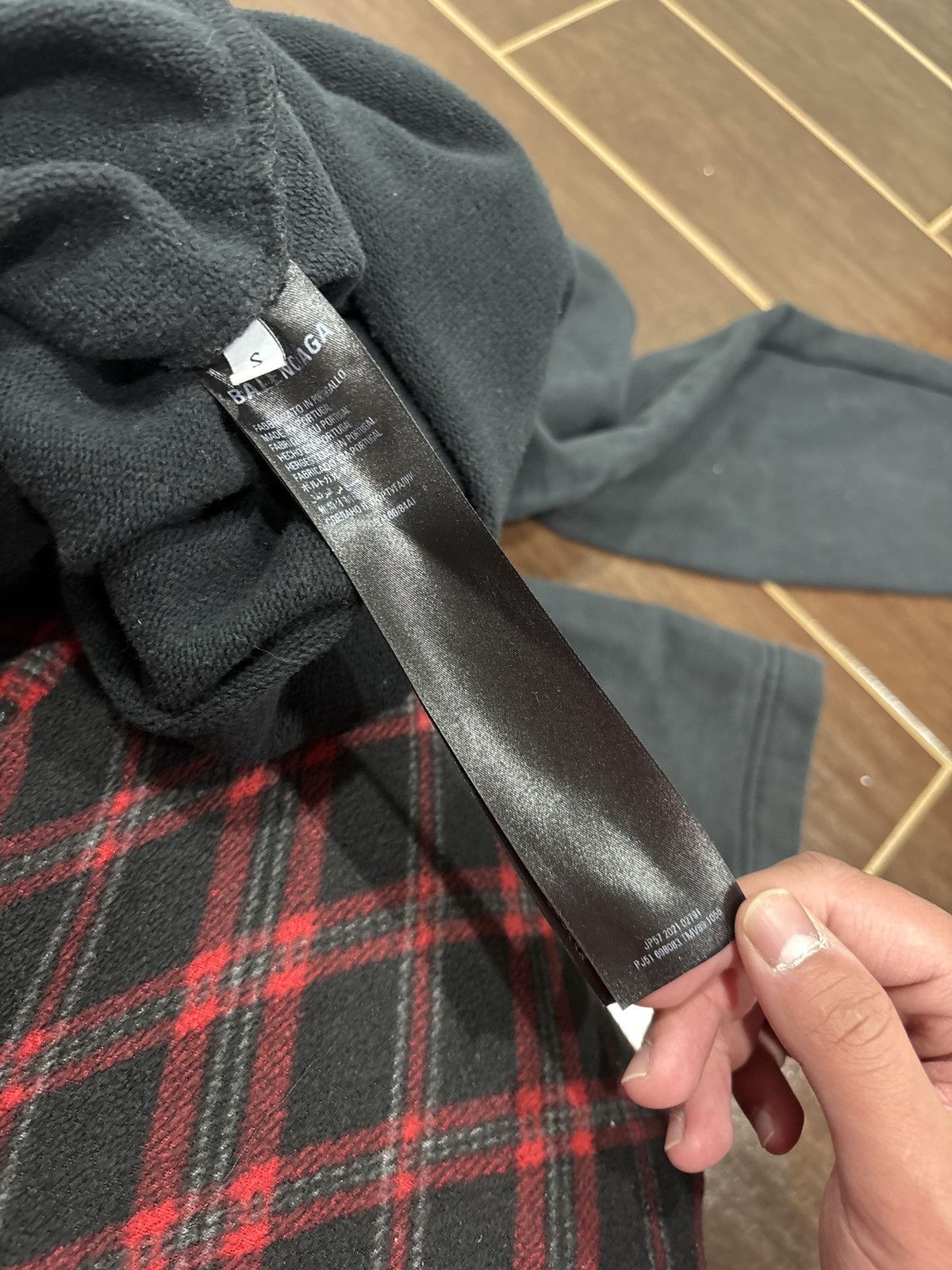 Balenciaga LIGHT USE Balenciaga Metal Logo Hoodie Black SZ S/Fits Big Size US S / EU 44-46 / 1 - 9 Thumbnail
