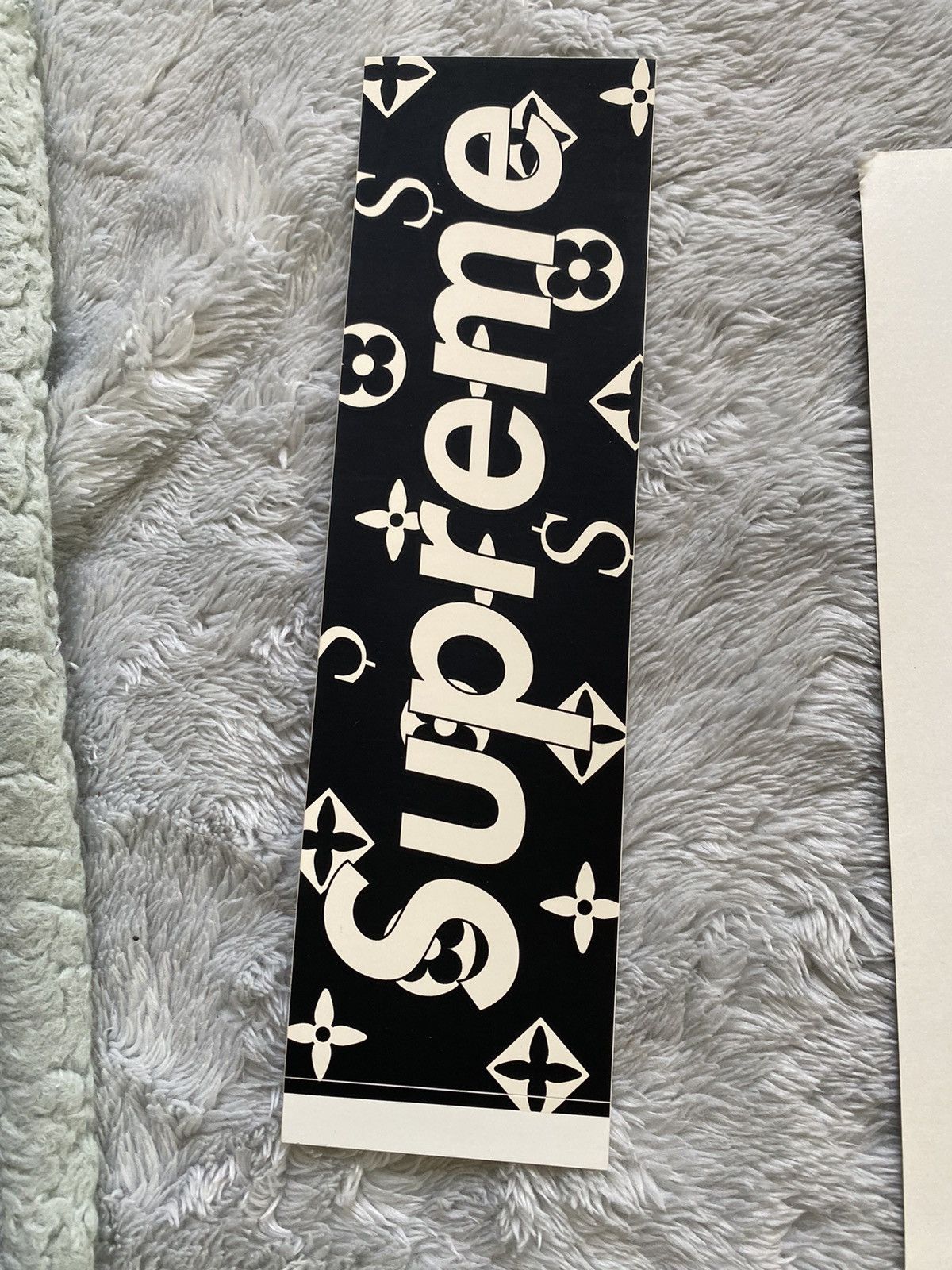Louis Vuitton × Supreme Supreme Louis Vuitton box logo sticker set of 2 authentic Size ONE SIZE - 4 Thumbnail
