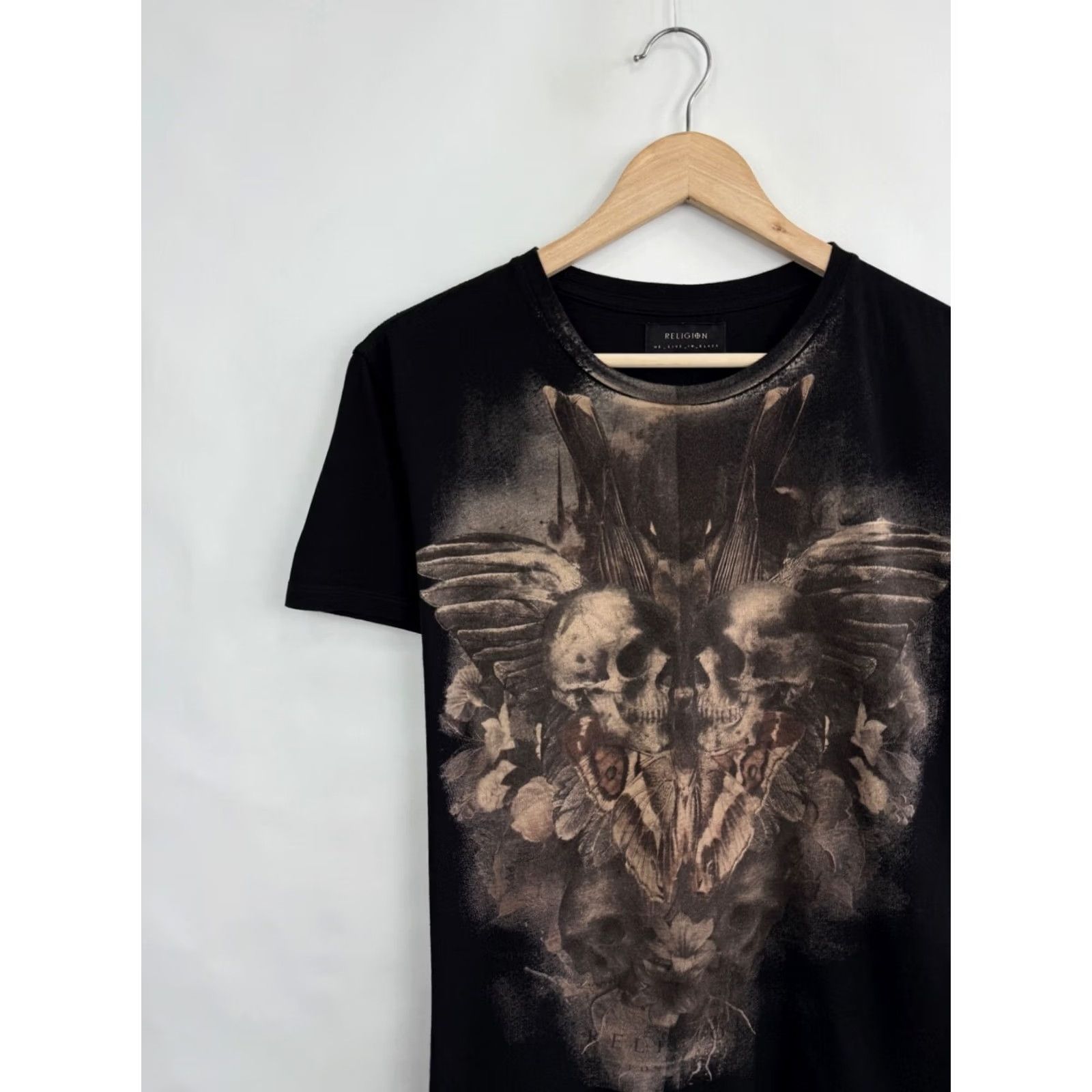 Vintage Y2K Religion Skull Affliction Style T-Shirt M Black Mens XS? Size US M / EU 48-50 / 2 - 3 Thumbnail