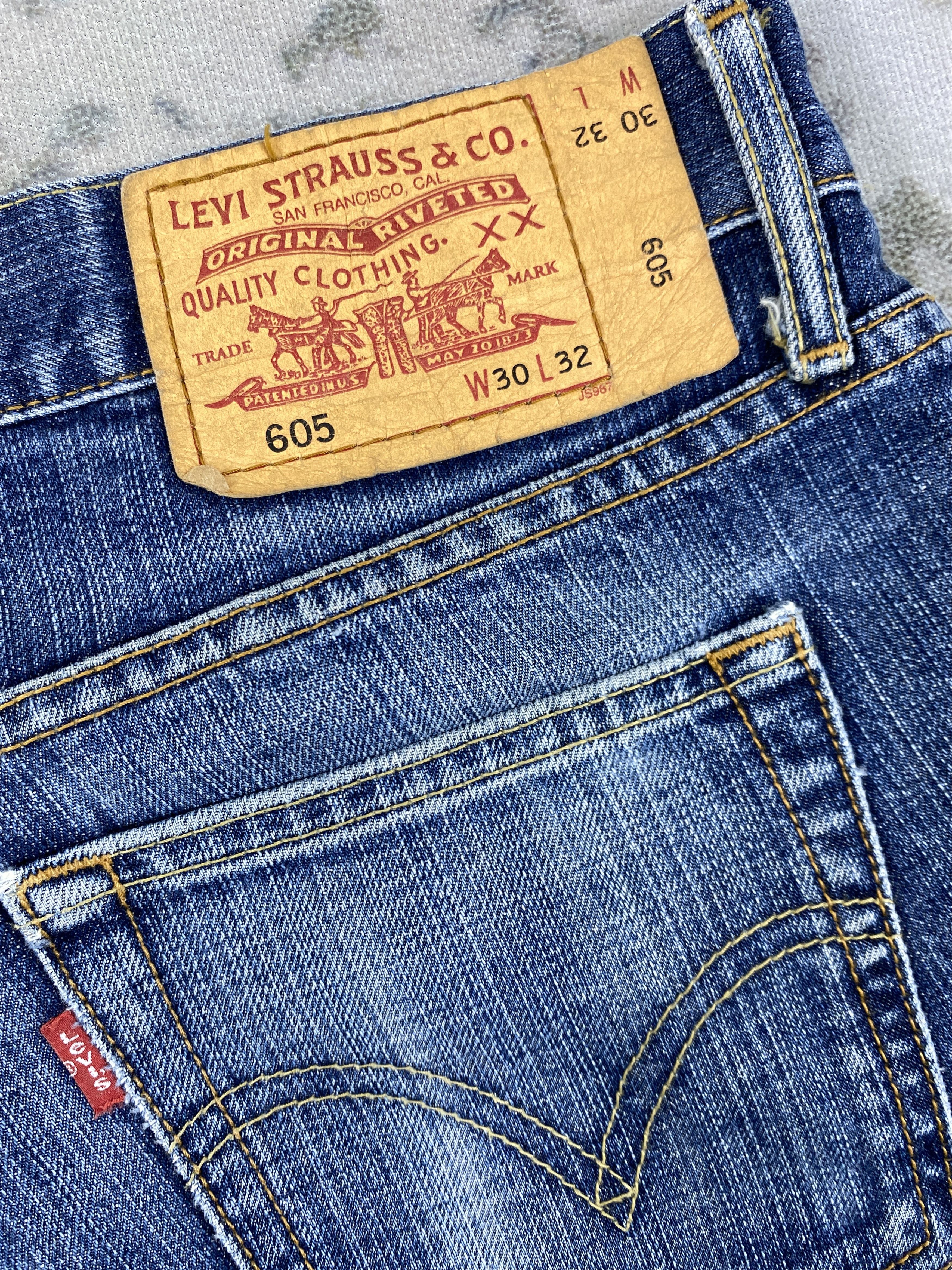 Levi's Blue Vintage Levi's 605 Distressed Denim 31 x 29 -JN665 Size US 31 - 10 Thumbnail