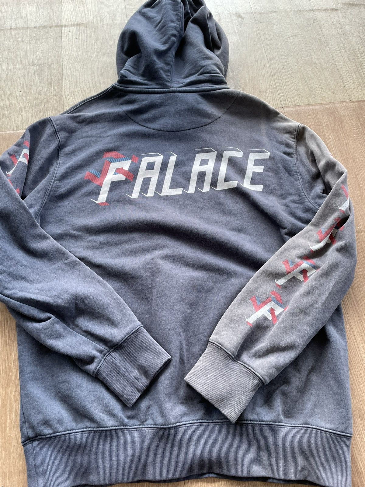 Palace Palace spell out sweatshirt Size US M / EU 48-50 / 2 - 5 Thumbnail