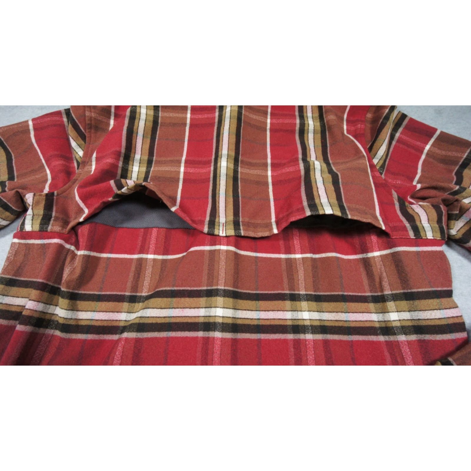 The North Face The North Face Shirt XLarge Red Flannel Button-Down Long-Sleeve Vented Mens Size US XL / EU 56 / 4 - 7 Thumbnail
