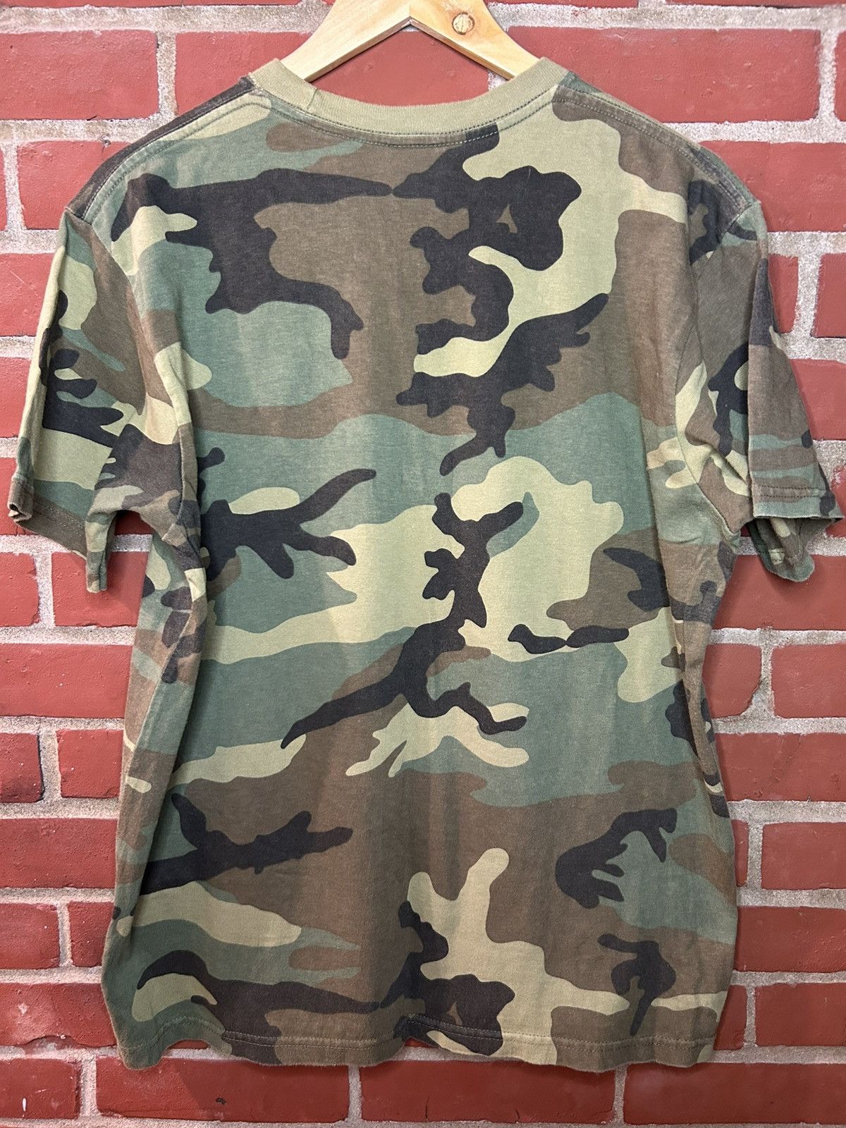 Supreme Supreme 'Aquila' Tee Sz-Medium Size US M / EU 48-50 / 2 - 4 Thumbnail
