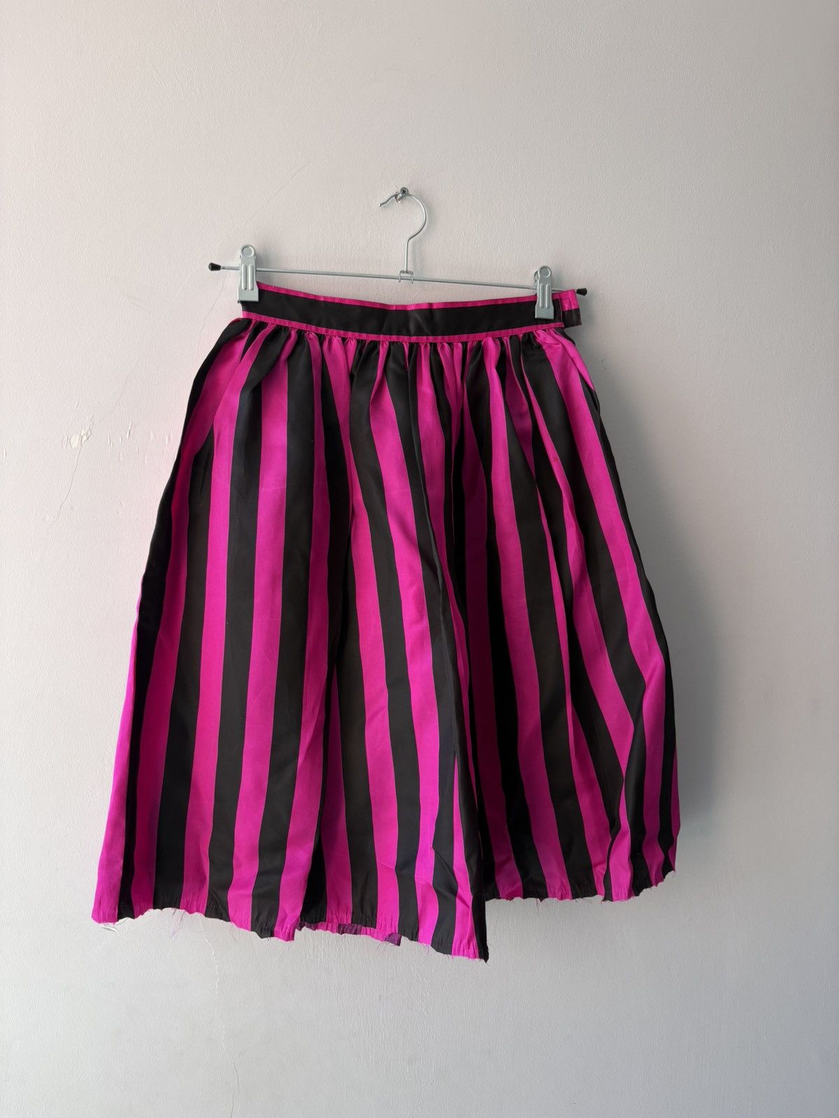 Vintage Angelo Tarlazzi silk skirt Size 25" / US 0 / IT 36 - 3 Thumbnail