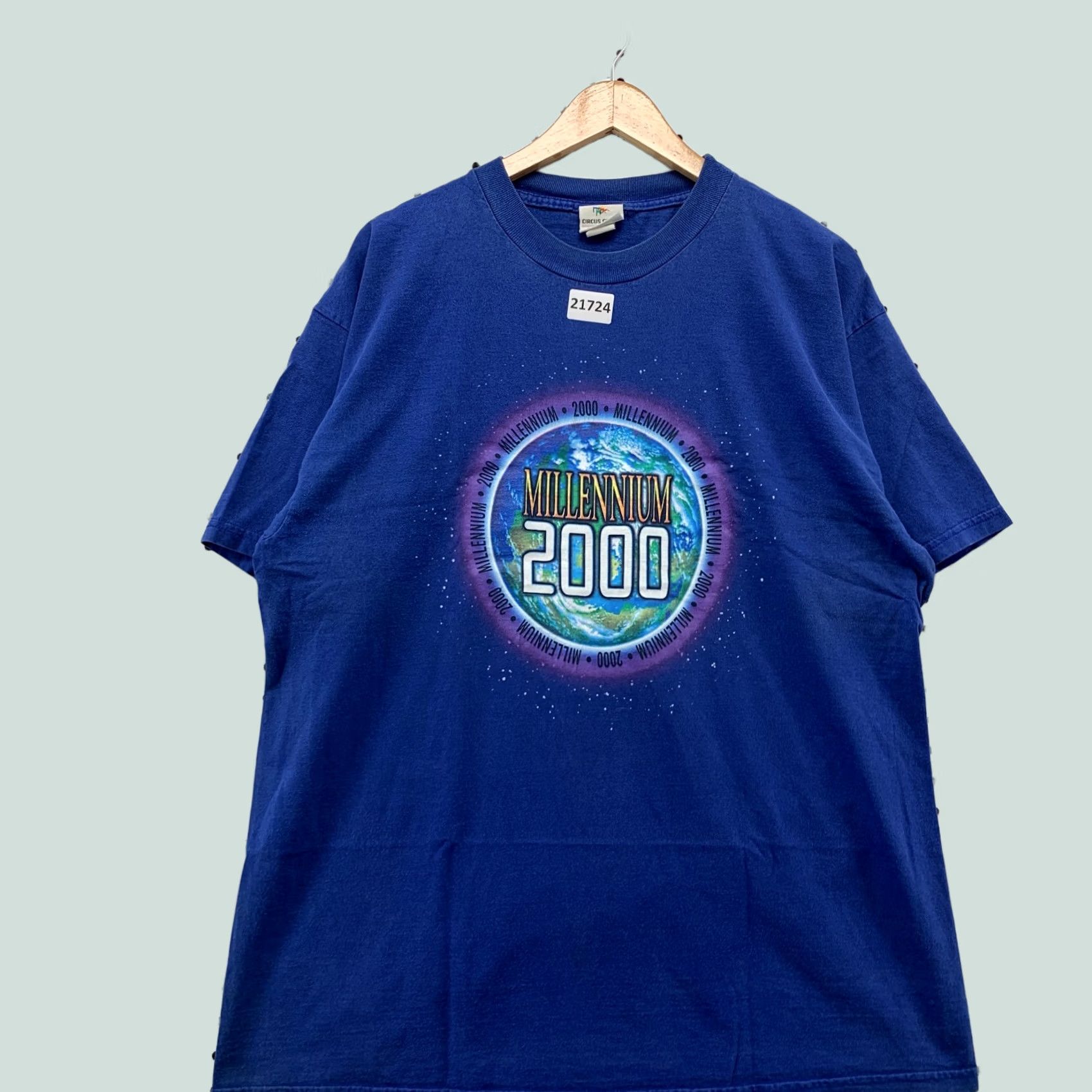 Vintage VINTAGE Circus Circus Millennium 2000 Shirt Blue Las Vegas Adult XL 23x31 Earth Graphic T-Shirt Womens Size US XL / EU 56 / 4 - 1 Thumbnail