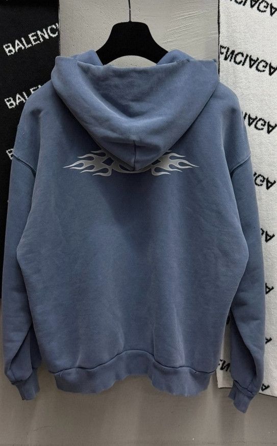 Balenciaga Balenciaga Flame Logo Zip. Size US S / EU 44-46 / 1 - 2 Thumbnail
