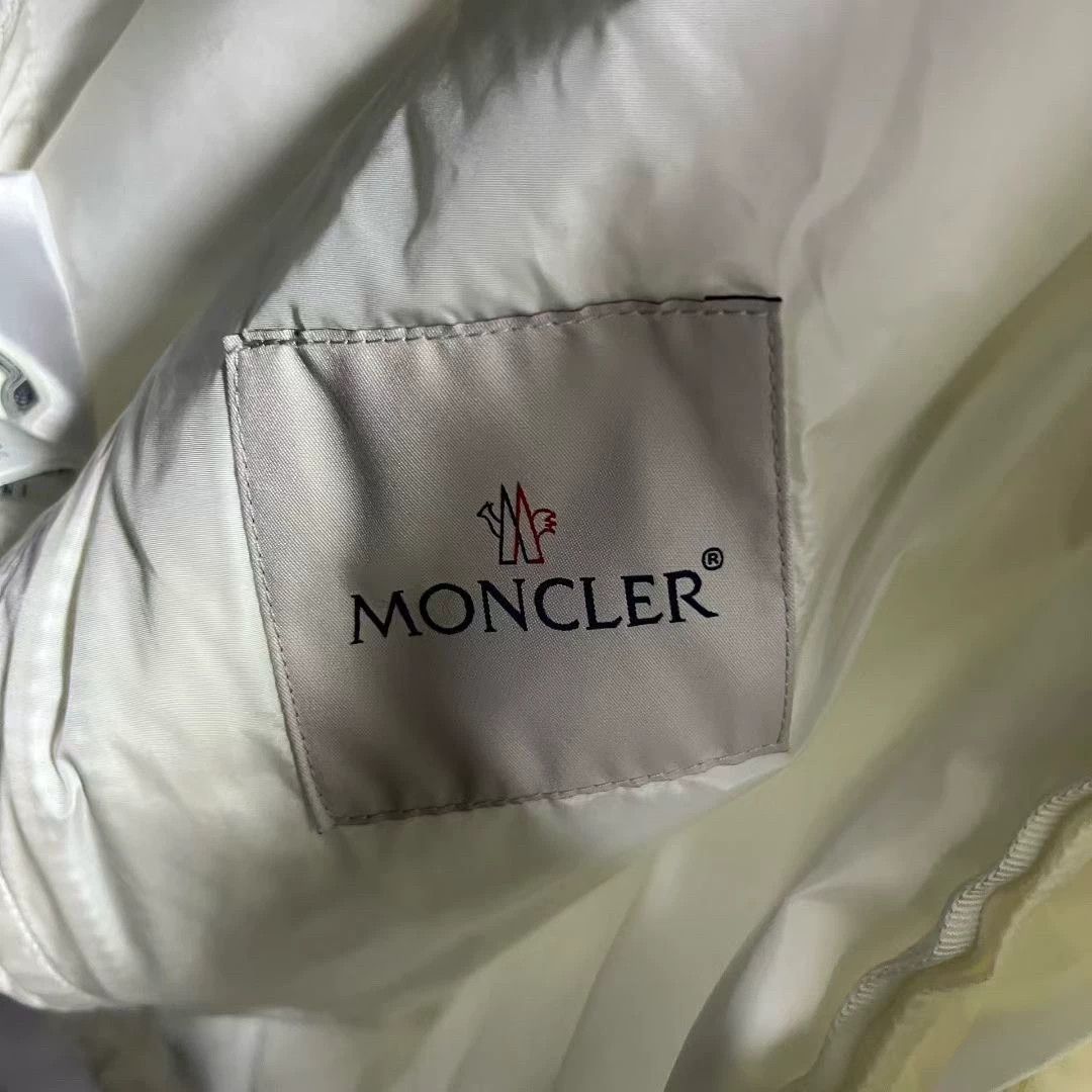 Moncler moncler white jacket with star details Size US M / EU 48-50 / 2 - 3 Thumbnail