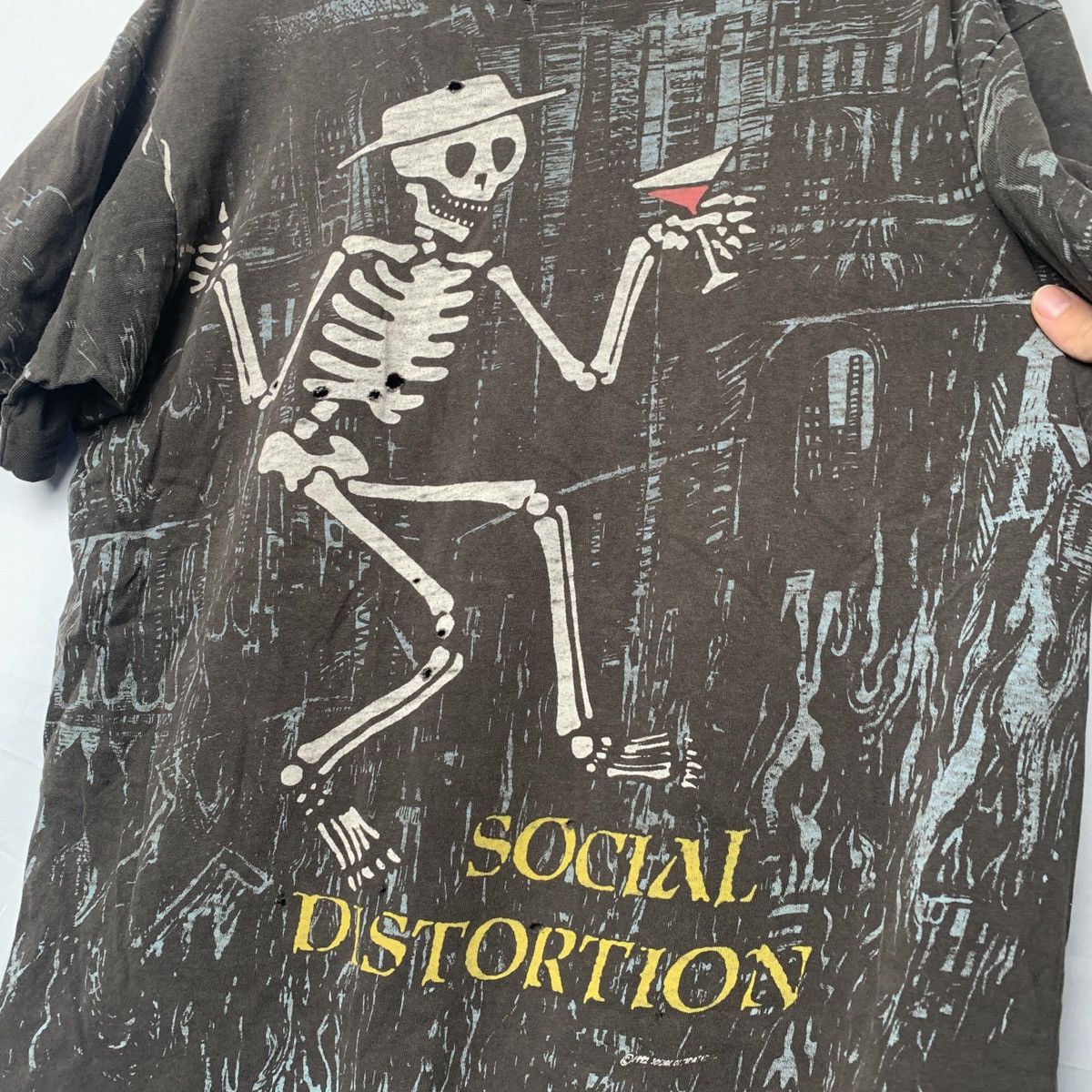 Other 1992 Vintage Social Distortion T-shirt [RARE] Size US XL / EU 56 / 4 - 4 Thumbnail