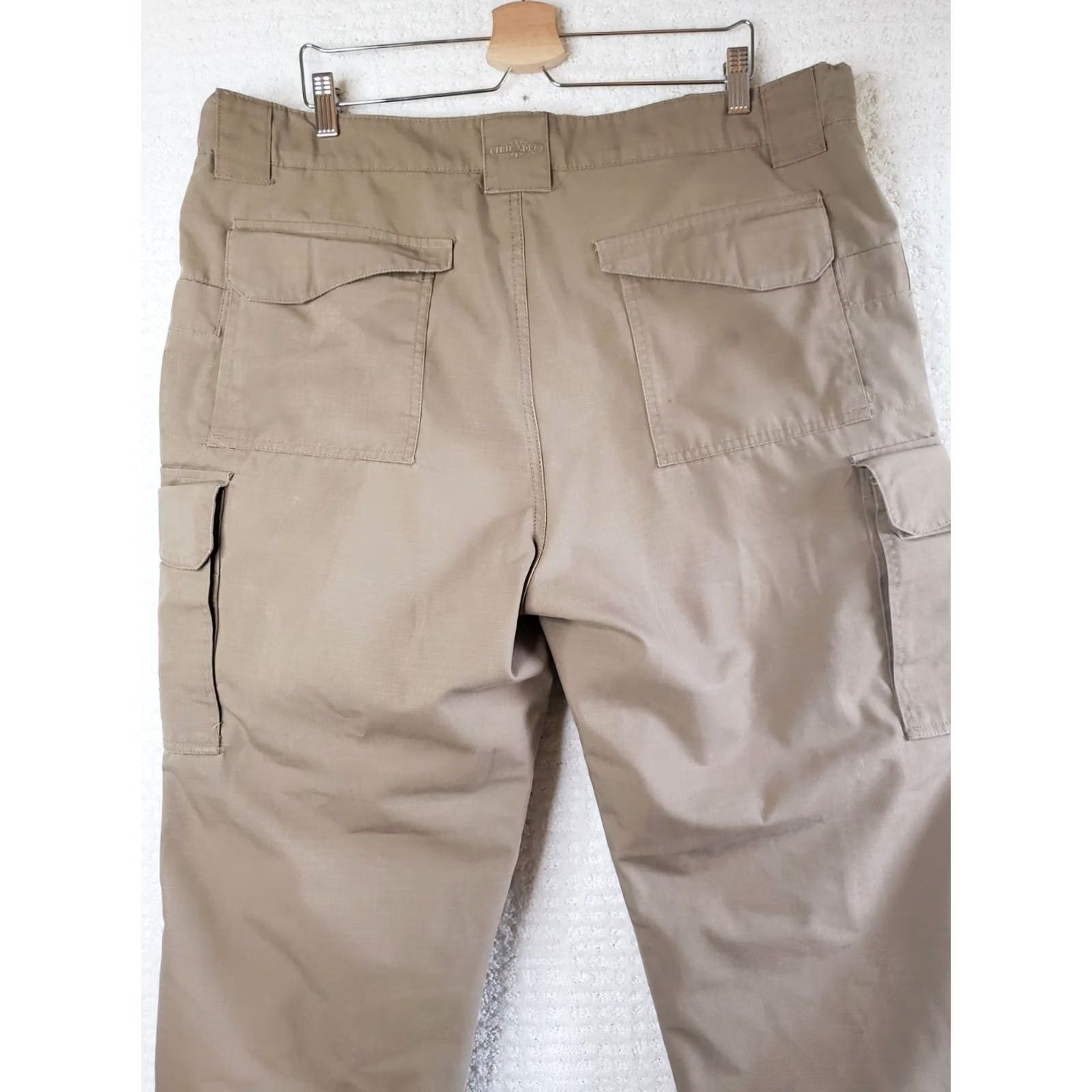 Vintage TRU-SPEC Men's Tactical Pants Beige 40 x 29 Flat Front Multiple Pockets Storage Size US 40 / EU 56 - 6 Thumbnail