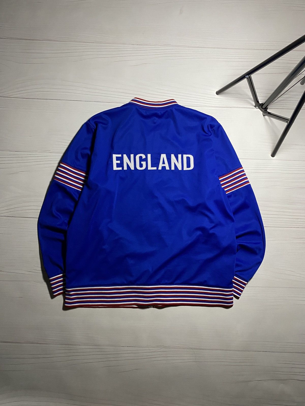 Vintage Vintage Retro England 1974 navy soccer track jacket Size US XL / EU 56 / 4 - 2 Thumbnail