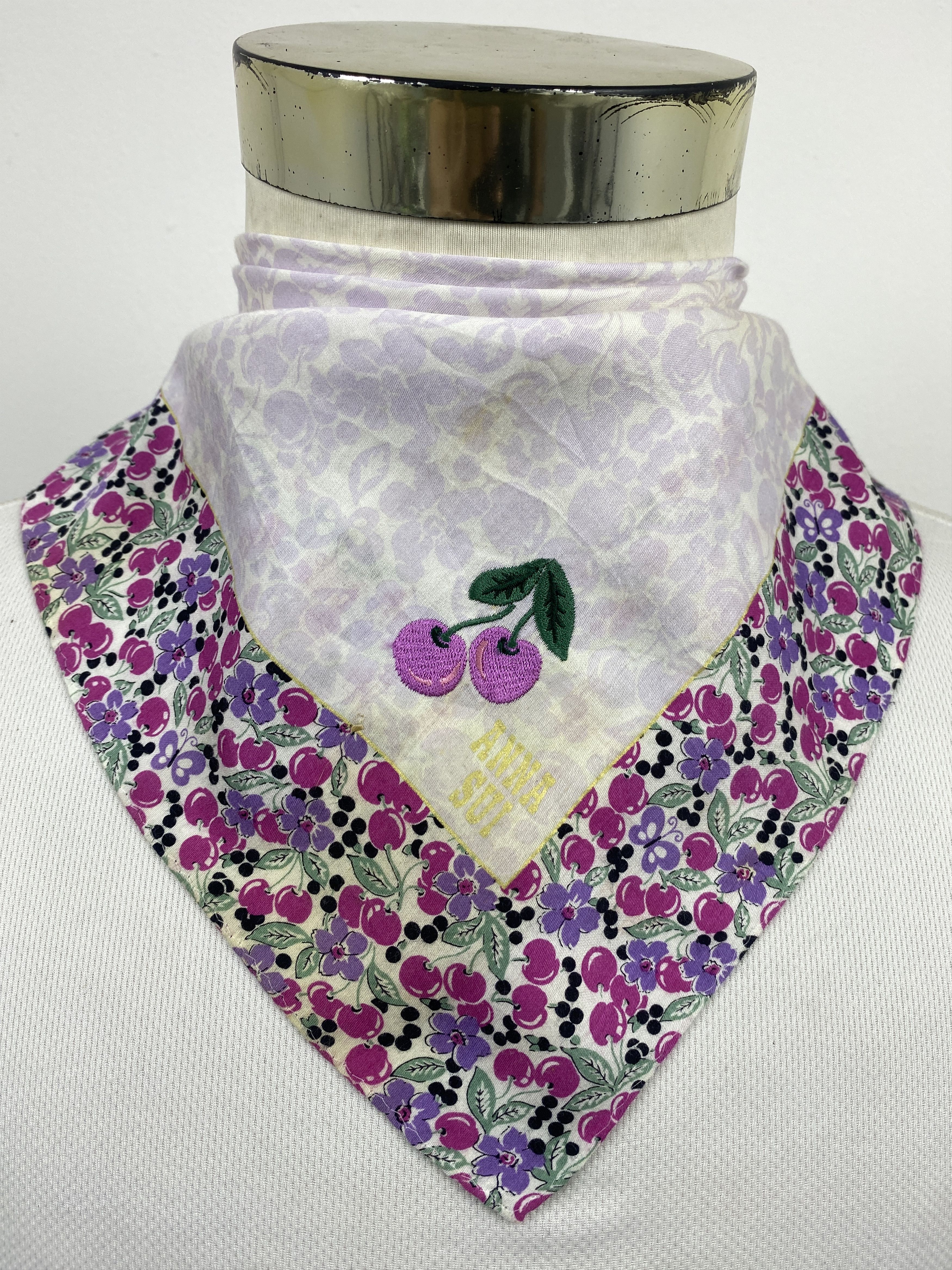 Other Vintage Anna Sui Handkerchief / Neckerchief HKC1134 Size ONE SIZE - 1 Thumbnail
