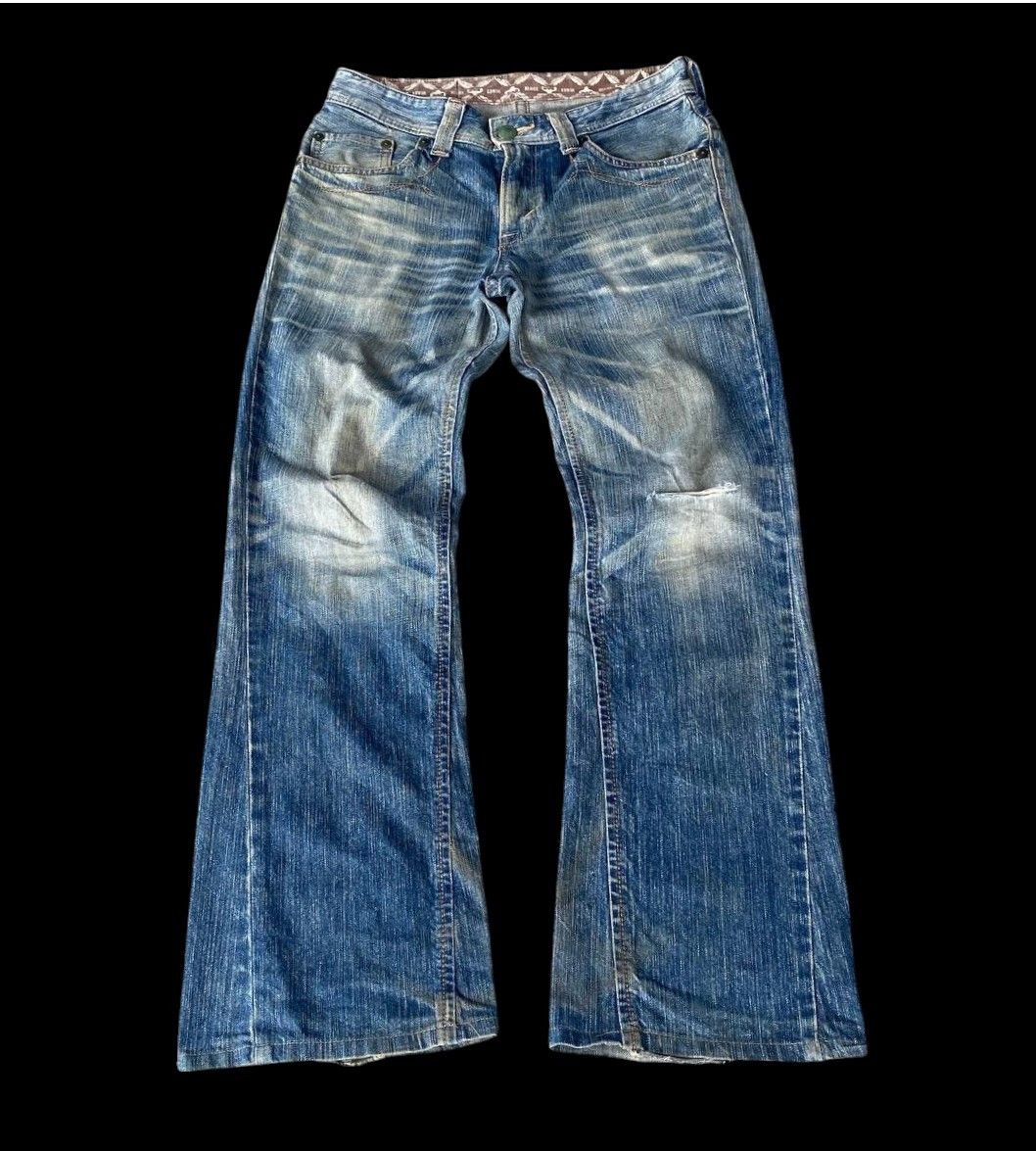 Edwin FLARED VINTAGE EDWIN JAPAN BULLS BOOTCUT DISTRESSED DENIM Size US 30 / EU 46 - 1 Thumbnail