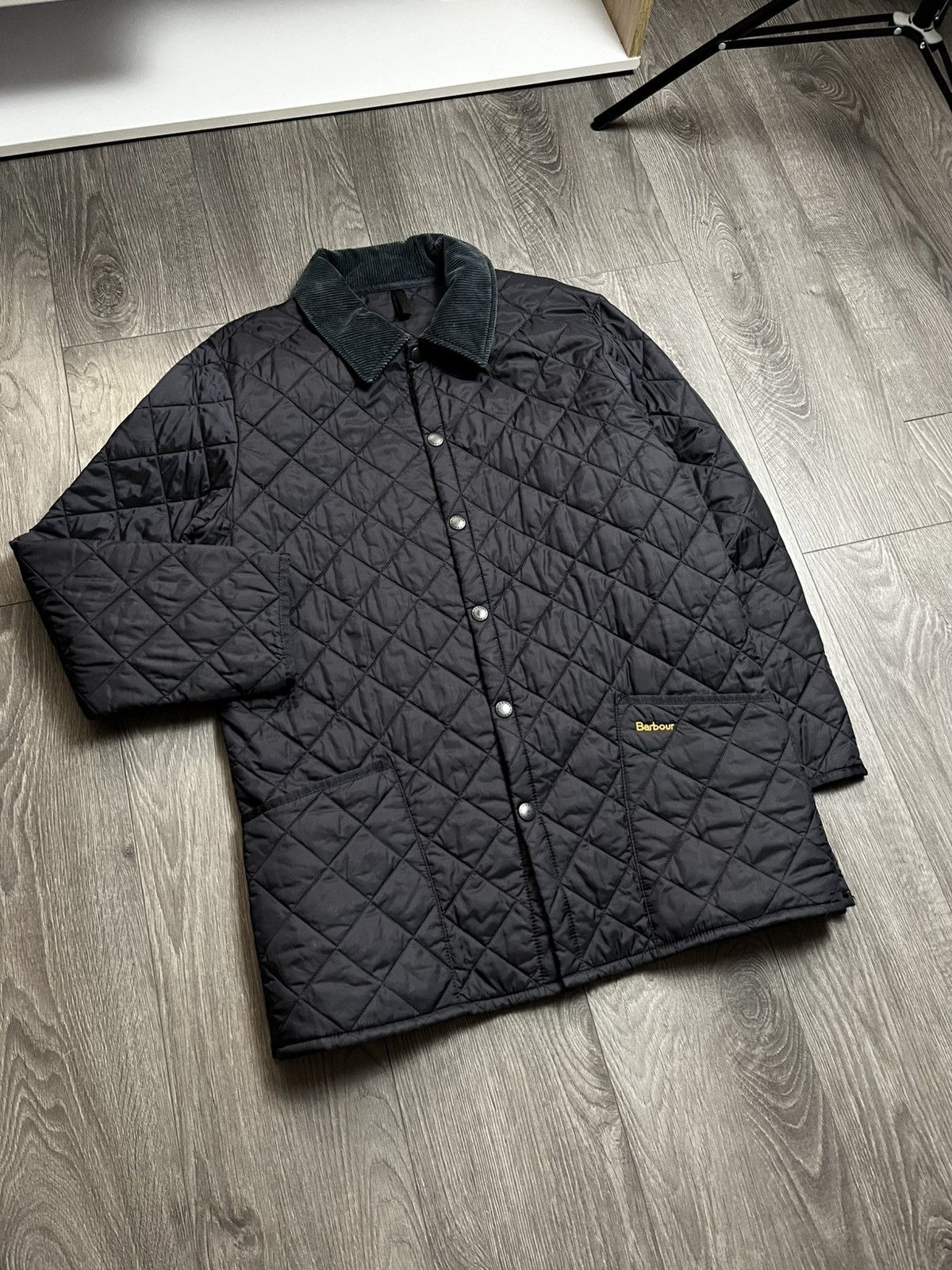 Barbour Barbour Liddesdale Quilted Jacket Corduroy Navy Black Size M Size US M / EU 48-50 / 2 - 1 Thumbnail