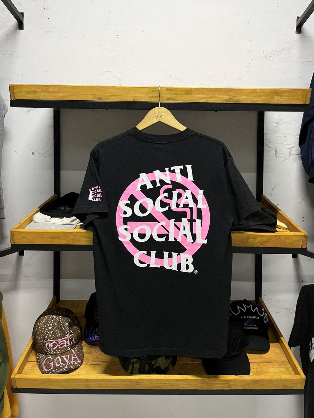 Anti Social Social Club ANTI SOCIAL SOCIAL CLUB x FR2 Smoking Kills Size US M / EU 48-50 / 2 - 4 Thumbnail