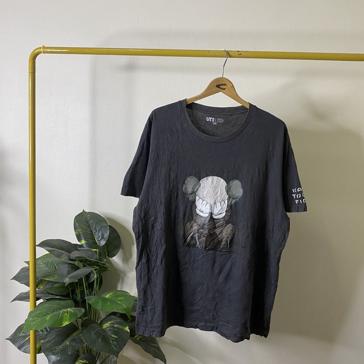 Kaws Kaws Tokyo First T Shirt Size US XL / EU 56 / 4 - 1 Thumbnail