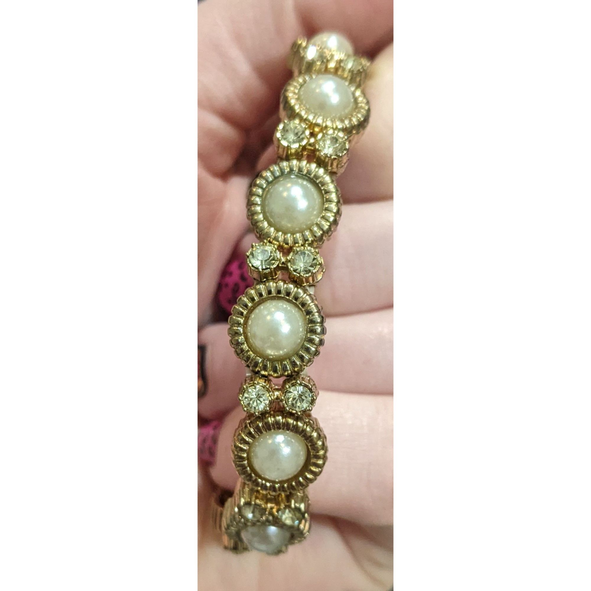 Other Gold Pearl Glam Rhinestone Stretch Bracelet Size ONE SIZE - 3 Thumbnail