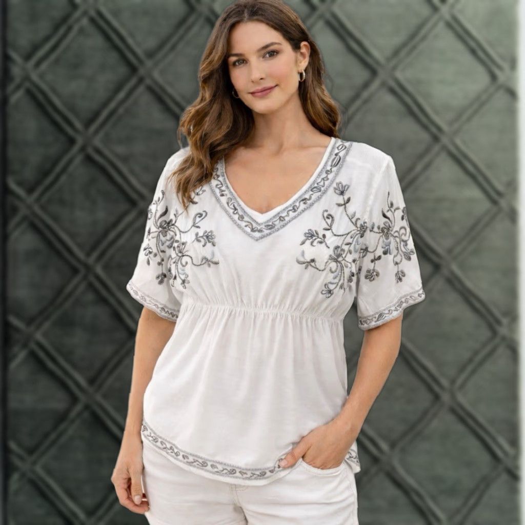Vintage INC International Concepts Blouse Shirt Women's Medium White Embroidered Silver 3/4 Sleeve V-Neck Tunic Size M / US 6-8 / IT 42-44 - 1 Thumbnail