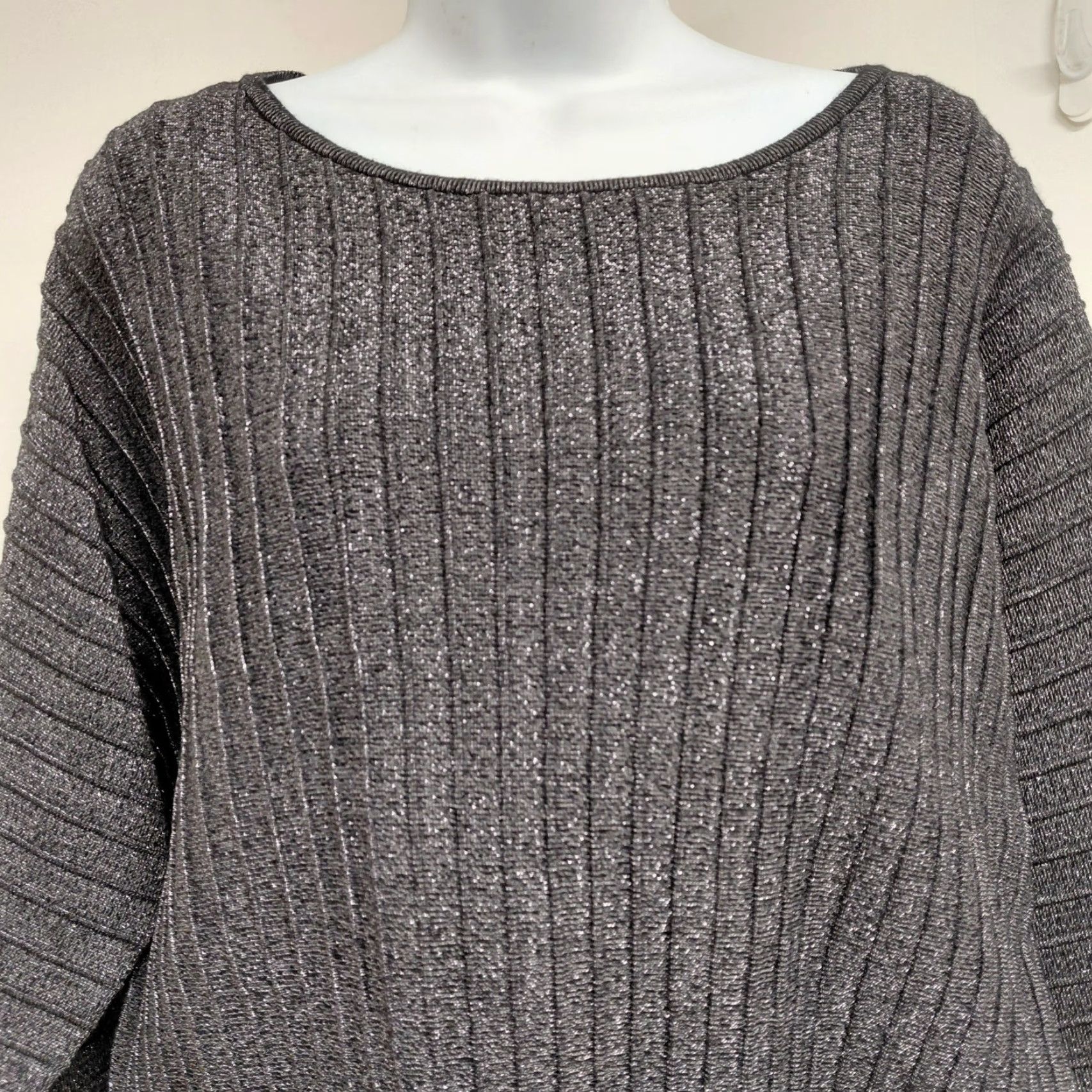 Vintage TAHARI Sweater Women Size S Black Metallic Long Dolman Ribbed Knit Shirt Size S / US 4 / IT 40 - 6 Thumbnail