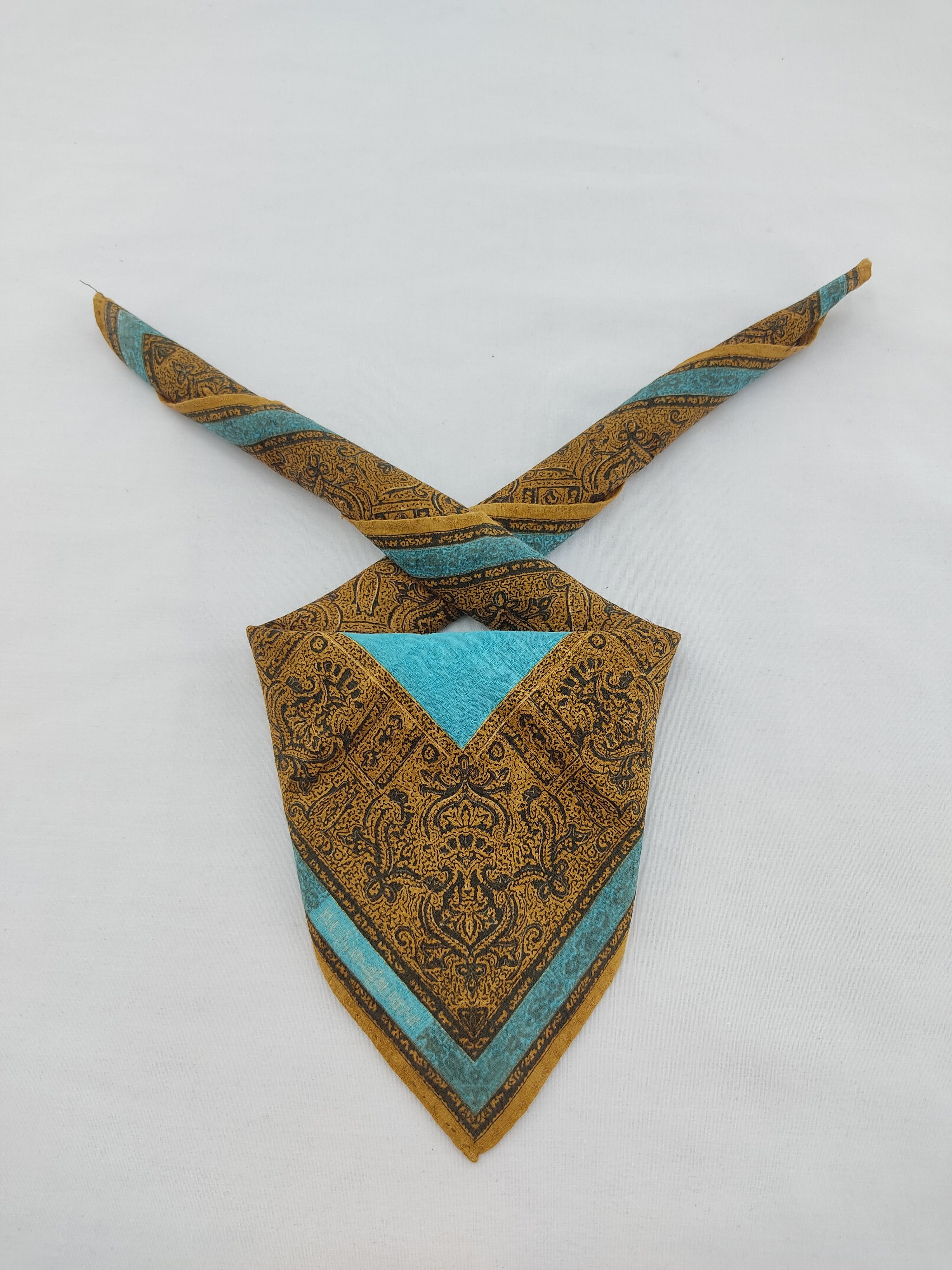 Vintage Vintage Yves Saint Laurent Handkerchief / Neckwear / Bandana Size ONE SIZE - 1 Thumbnail