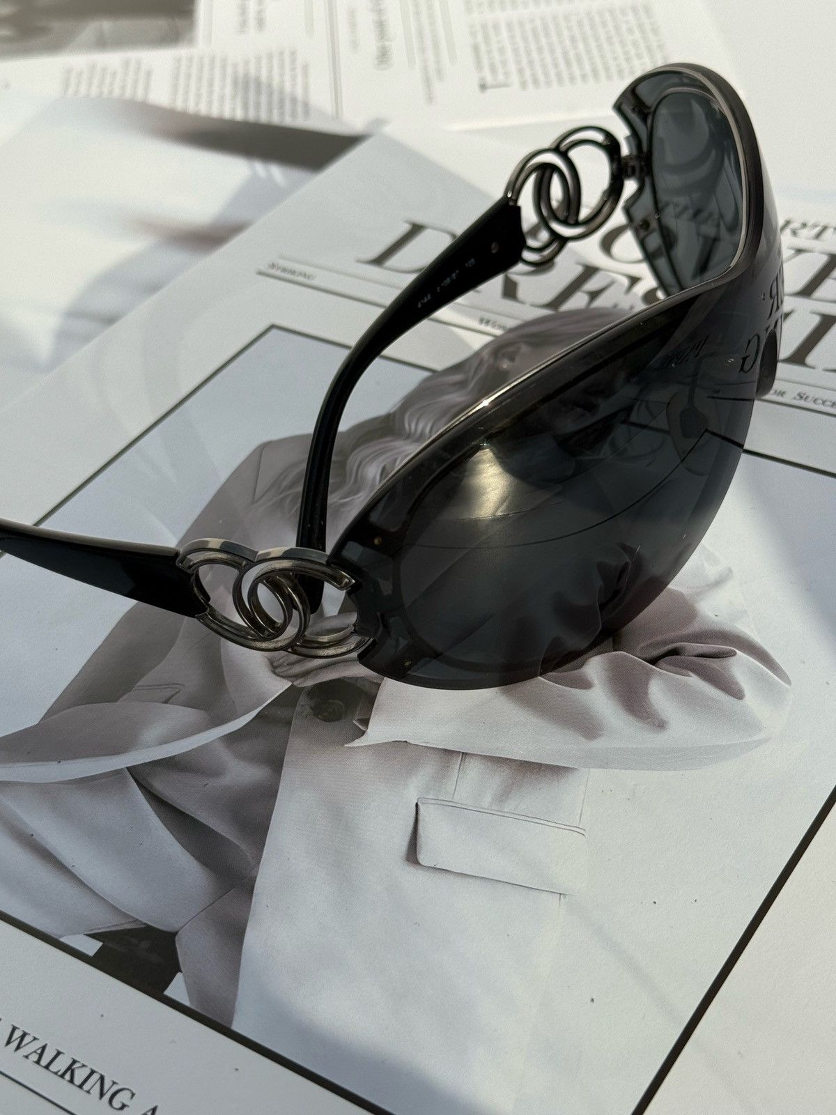 Chanel Chanel vintage sunglasses 4144 Size ONE SIZE - 2 Thumbnail