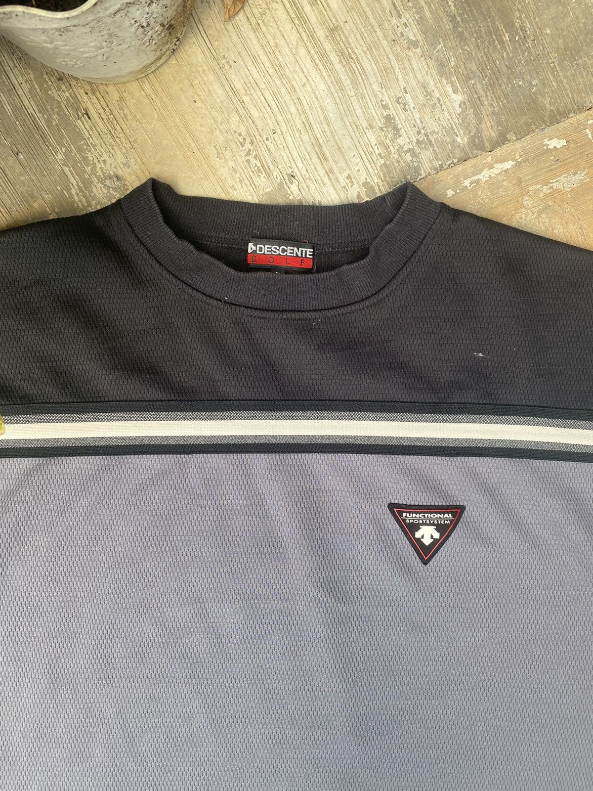 Descente × Japanese Brand × Sports Specialties Vintage Descente Golf Sweater Size US L / EU 52-54 / 3 - 3 Thumbnail