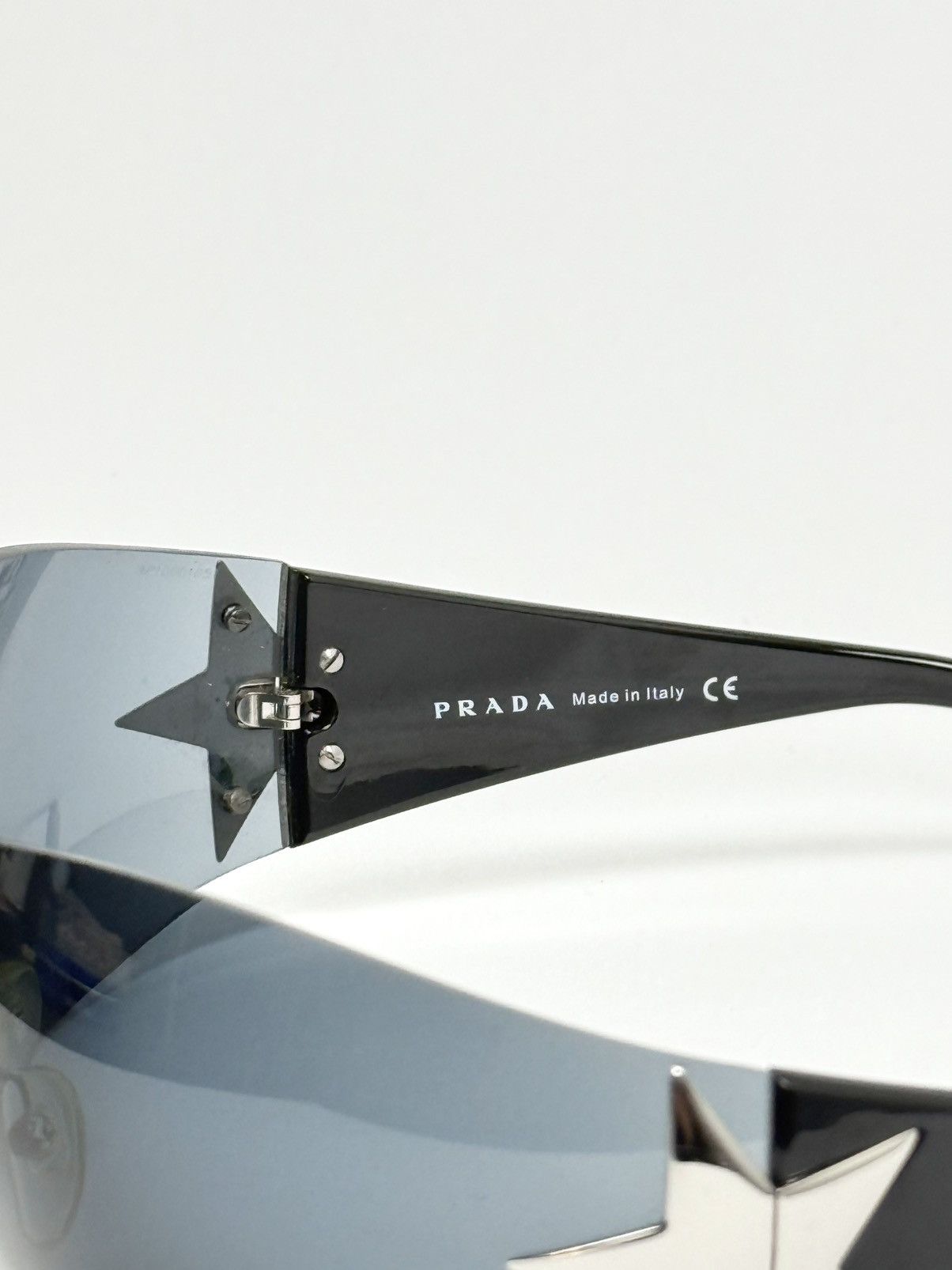 Prada Y2K ICONIC PRADA STAR BLACK SUNGLASSES Size ONE SIZE - 6 Thumbnail