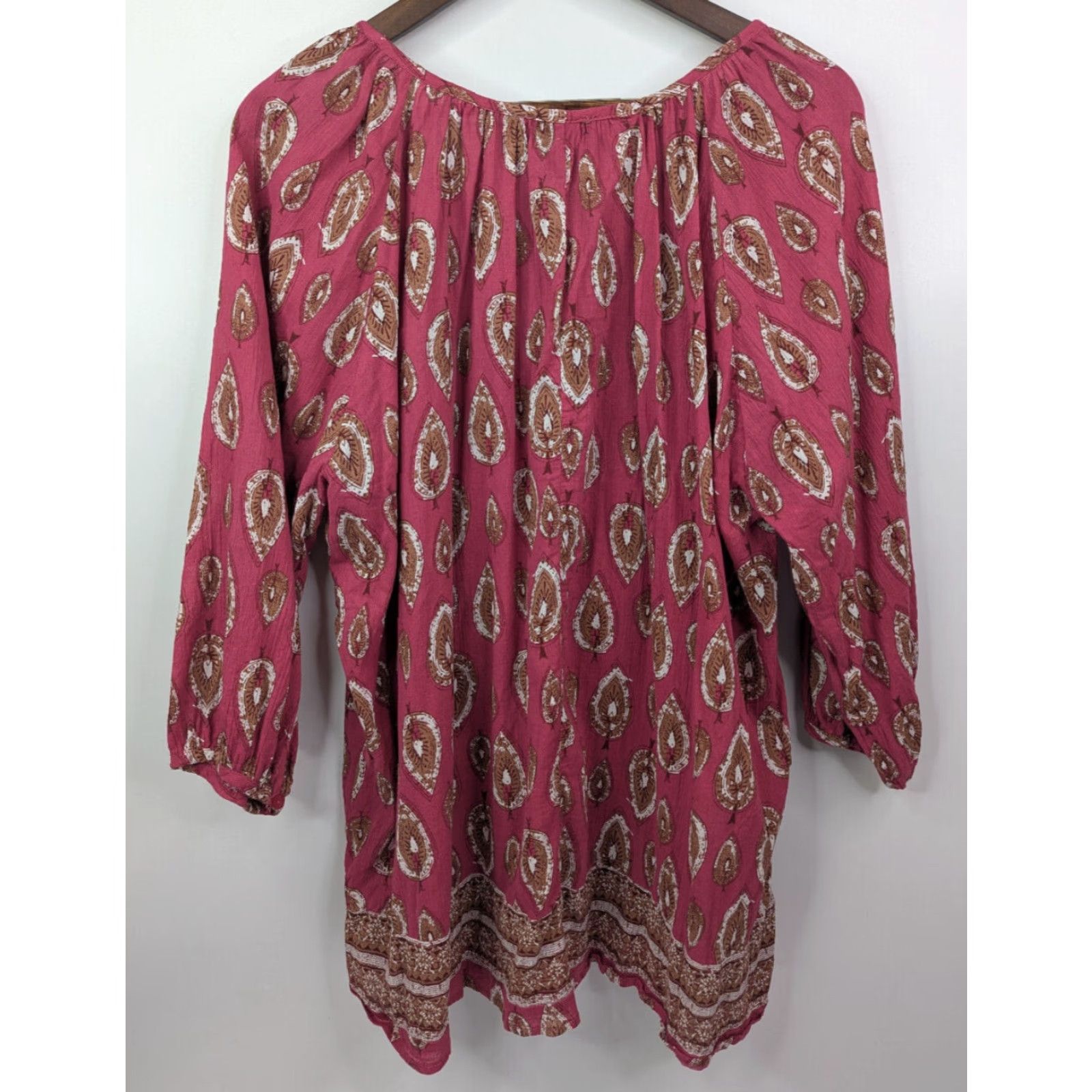 Cynthia Rowley Cynthia Rowley Blouse Women’s 2X Red Pink Paisley Henley Long Sleeve Tunic Collarless Pockets All Seasons Button Size XXL / US 16-18 / IT 52-54 - 3 Thumbnail