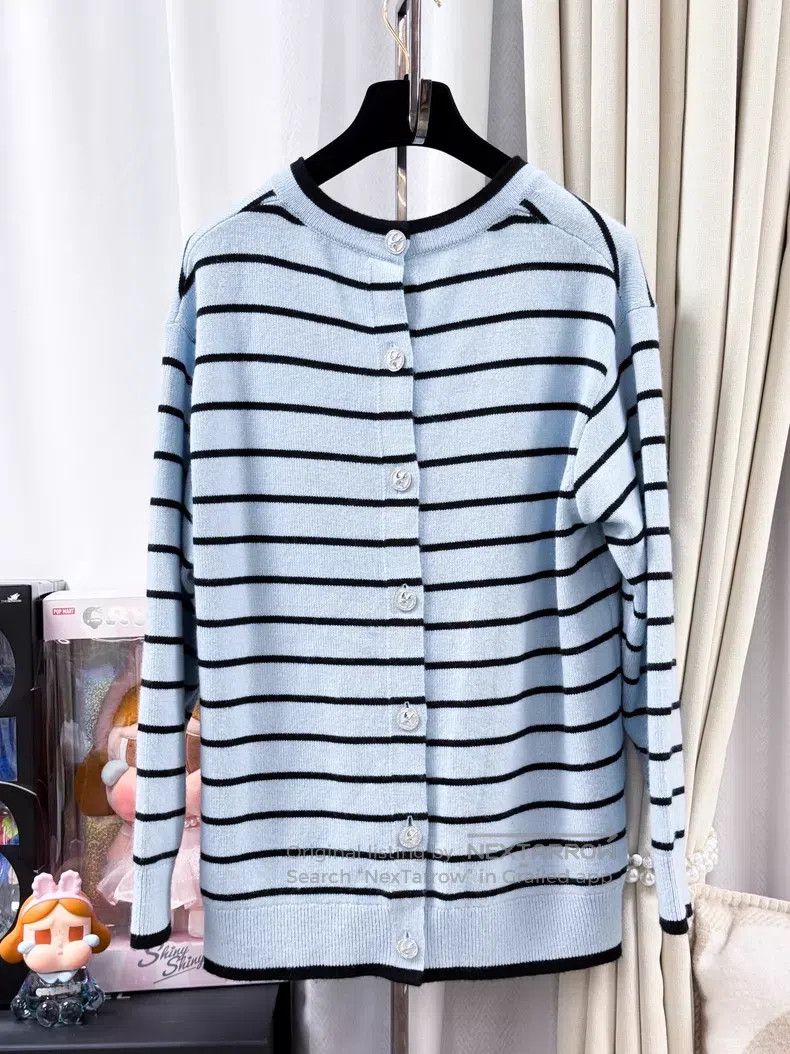 Chanel Chanel Black striped flying bird diamond button knitted ca Size XXS / US 00 / IT 34 - 3 Thumbnail