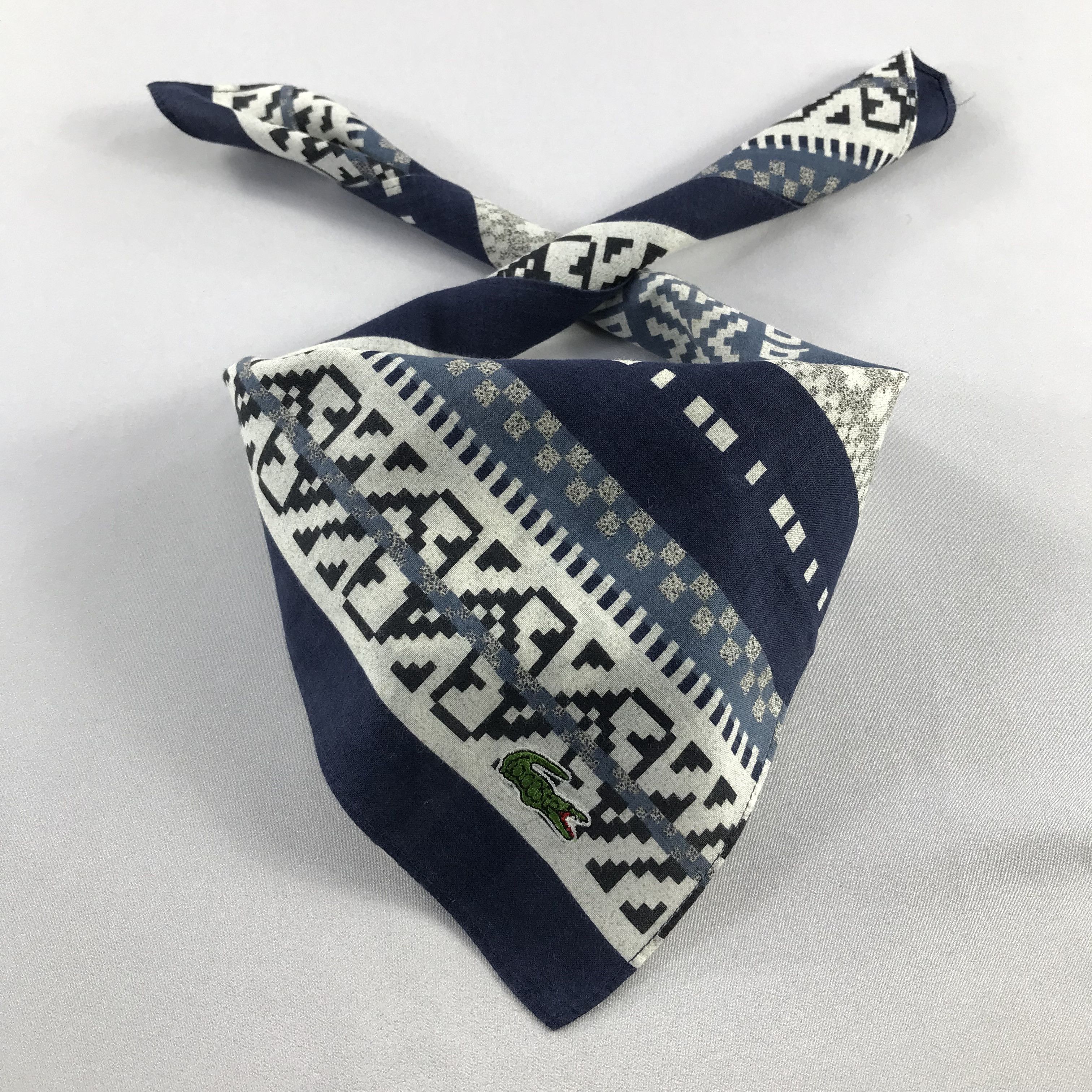 Lacoste Lacoste Handkerchief / Bandana / Neckerchief C605 Size ONE SIZE - 1 Thumbnail