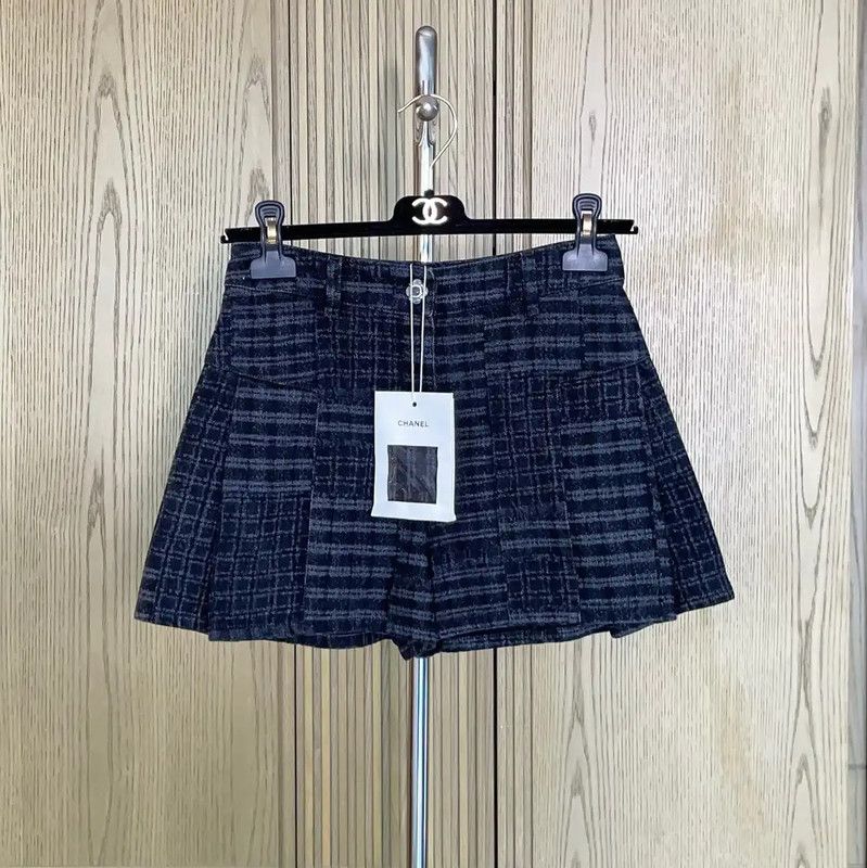 Chanel Black Striped Cotton Women's Shorts 0089