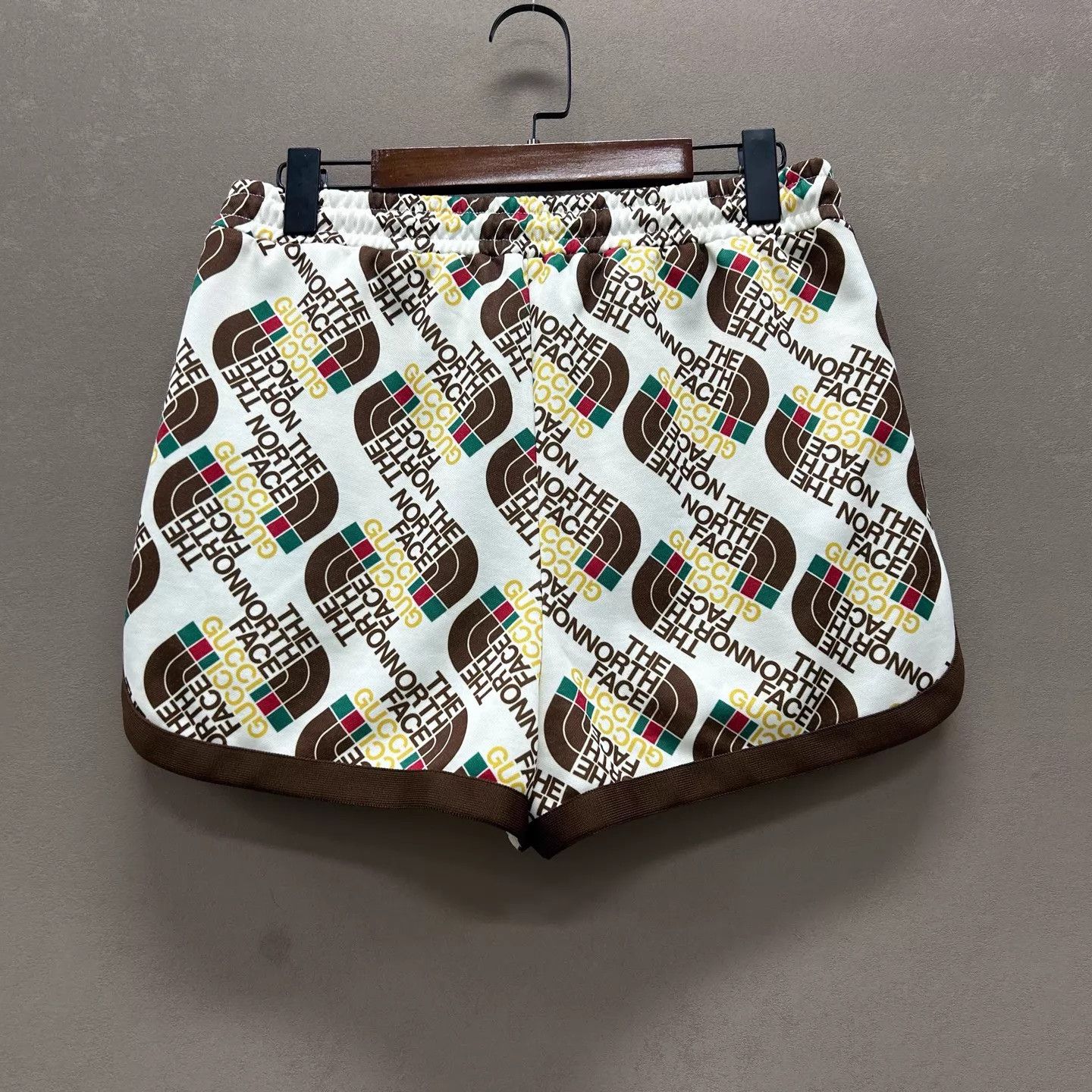 Gucci Gucci x TNF Allover Print Casual Short M New w/tags Size 27" / US 4 / IT 40 - 2 Thumbnail