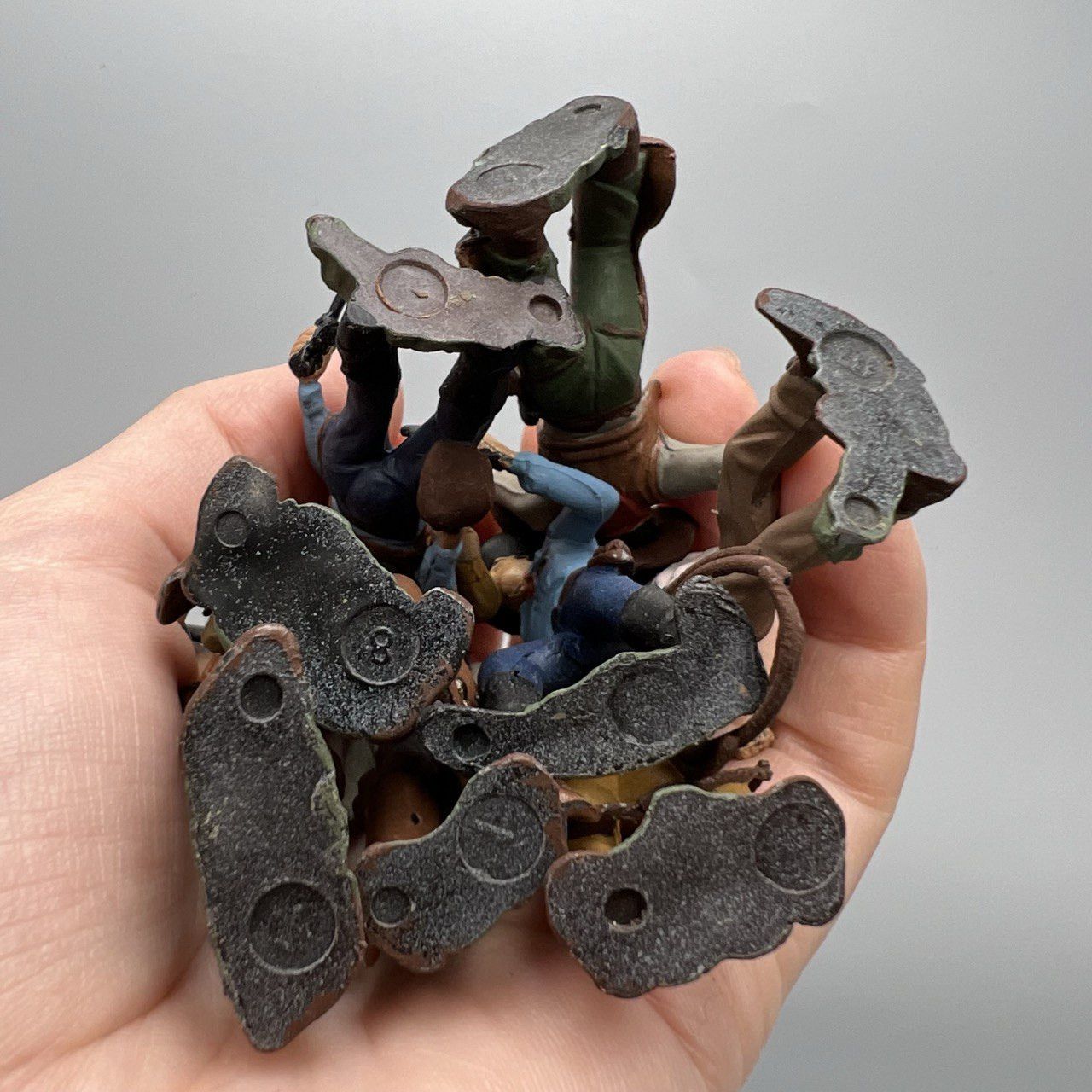 Vintage Vintage Soviet Plastic Set of 8 Soldiers Cowboys Signed Size ONE SIZE - 7 Thumbnail