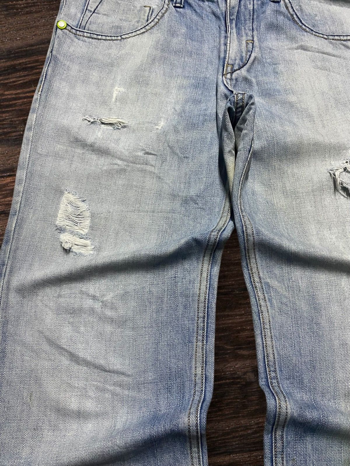 Adidas Vintage Adidas Light Wash Distressed Loose Jeans Size US 33 - 7 Thumbnail