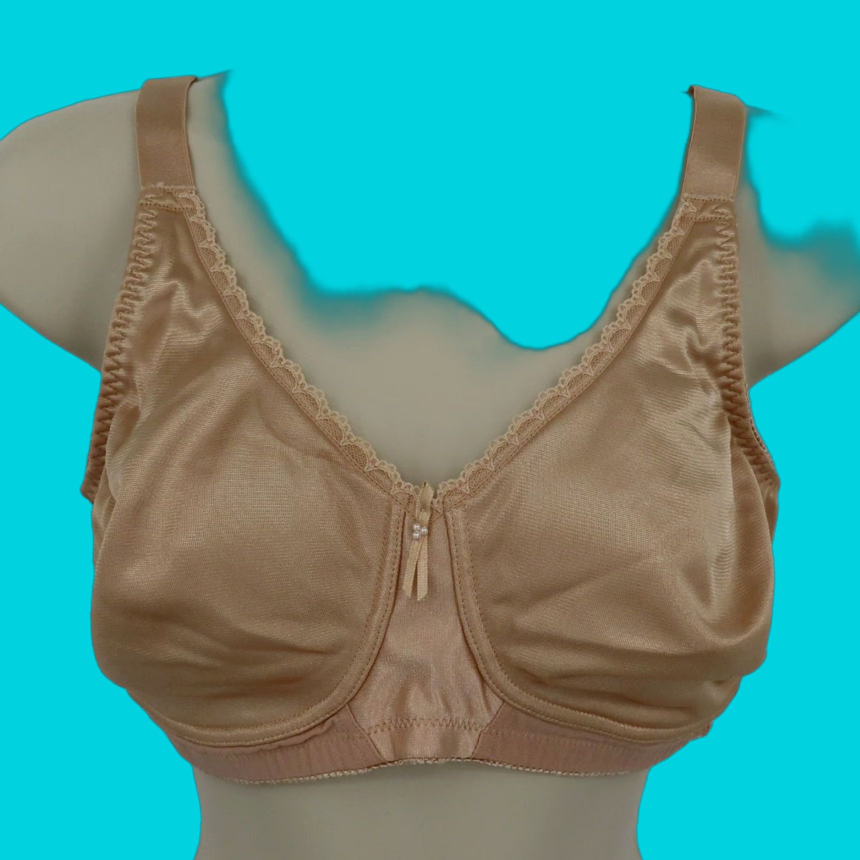 Vintage Almost U Bra 36D Beige Wireless Unlined Nylon Blend Lace Trim Women T-Shirt Bra 1060 Size ONE SIZE - 1 Thumbnail