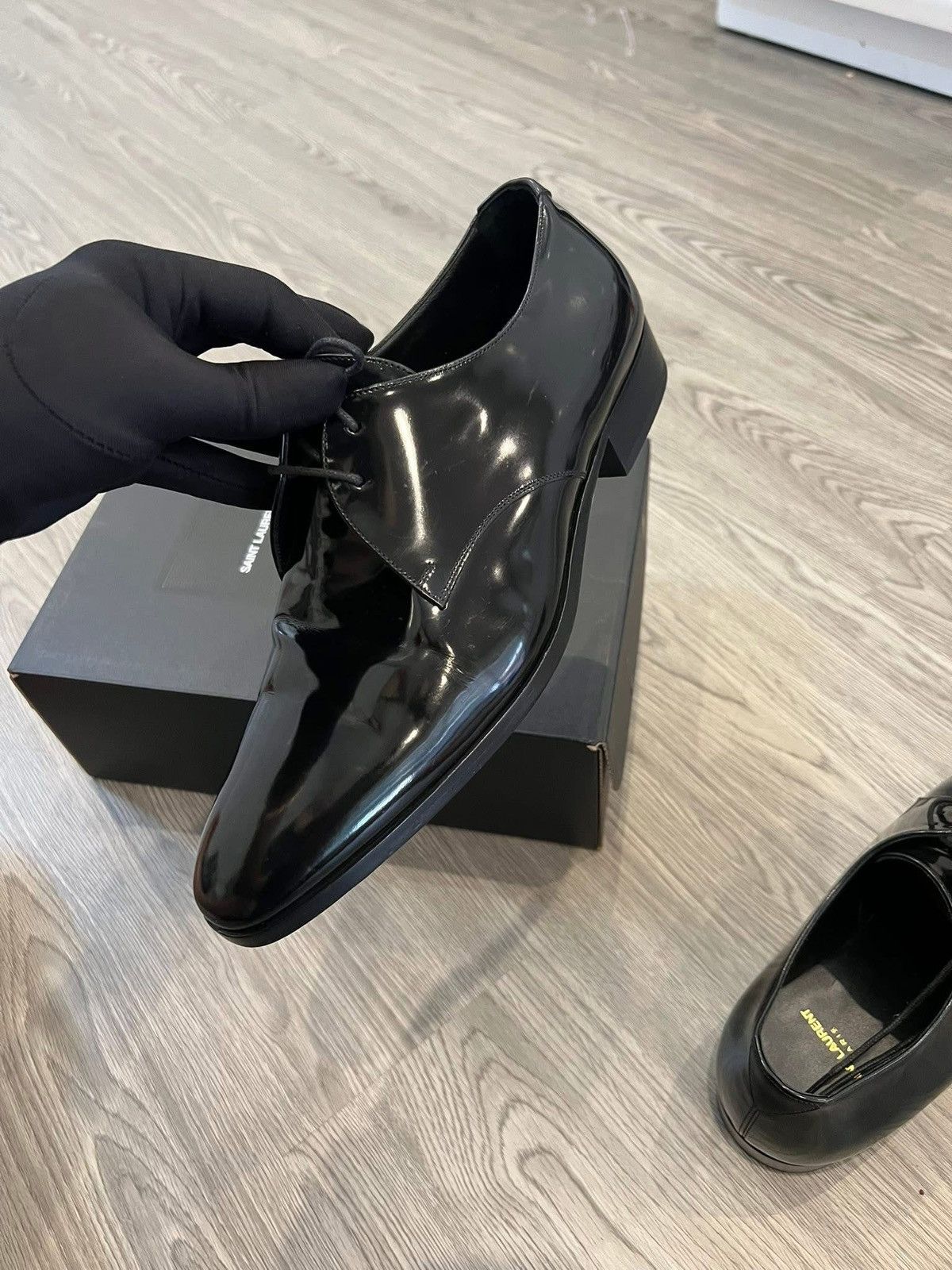 Saint Laurent Paris SAINT LAURENT BLACK SHINY LEATHER DERBY LOAFER SIZE IT41 Size US 8 / EU 41 - 7 Thumbnail