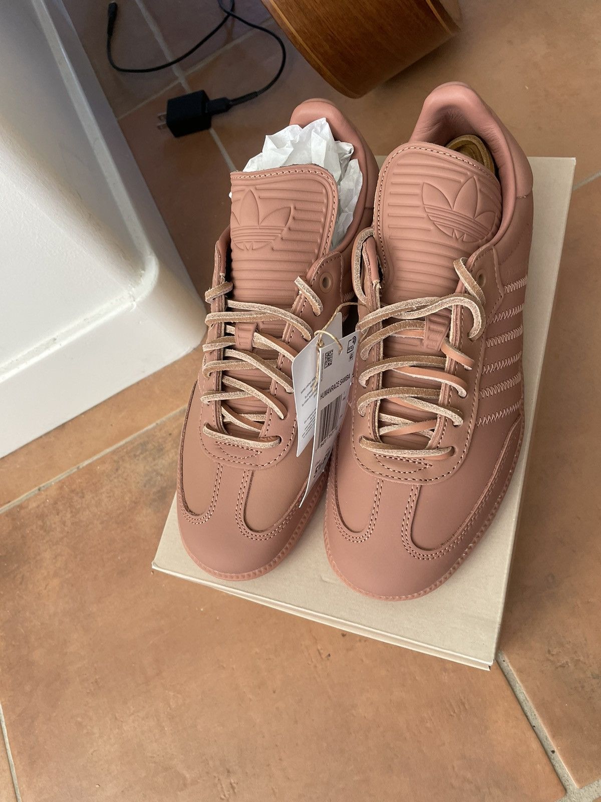 Adidas × Humanrace × Pharrell Humanrace Samba Size US 5.5 / IT 35.5 - 8 Thumbnail