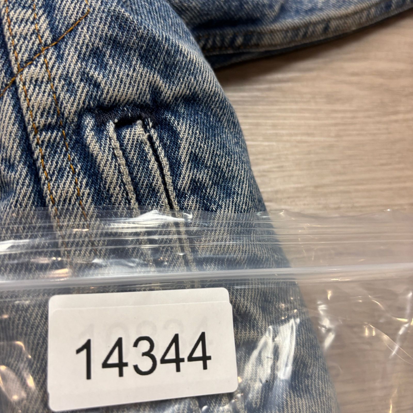 Levi's × Vintage VTG 80s Levi's 70411 9318 Flannel Lined Denim Jacket Men's M Size US M / EU 48-50 / 2 - 17 Thumbnail