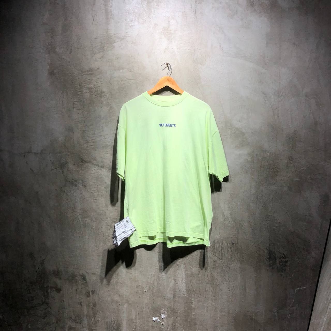 Vetements Logo Label tee