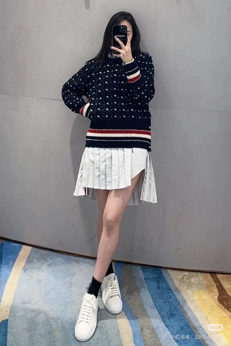 Thom Browne Thom Browne Knitted sweater for autumn and winter Size US M / EU 48-50 / 2 - 7 Thumbnail