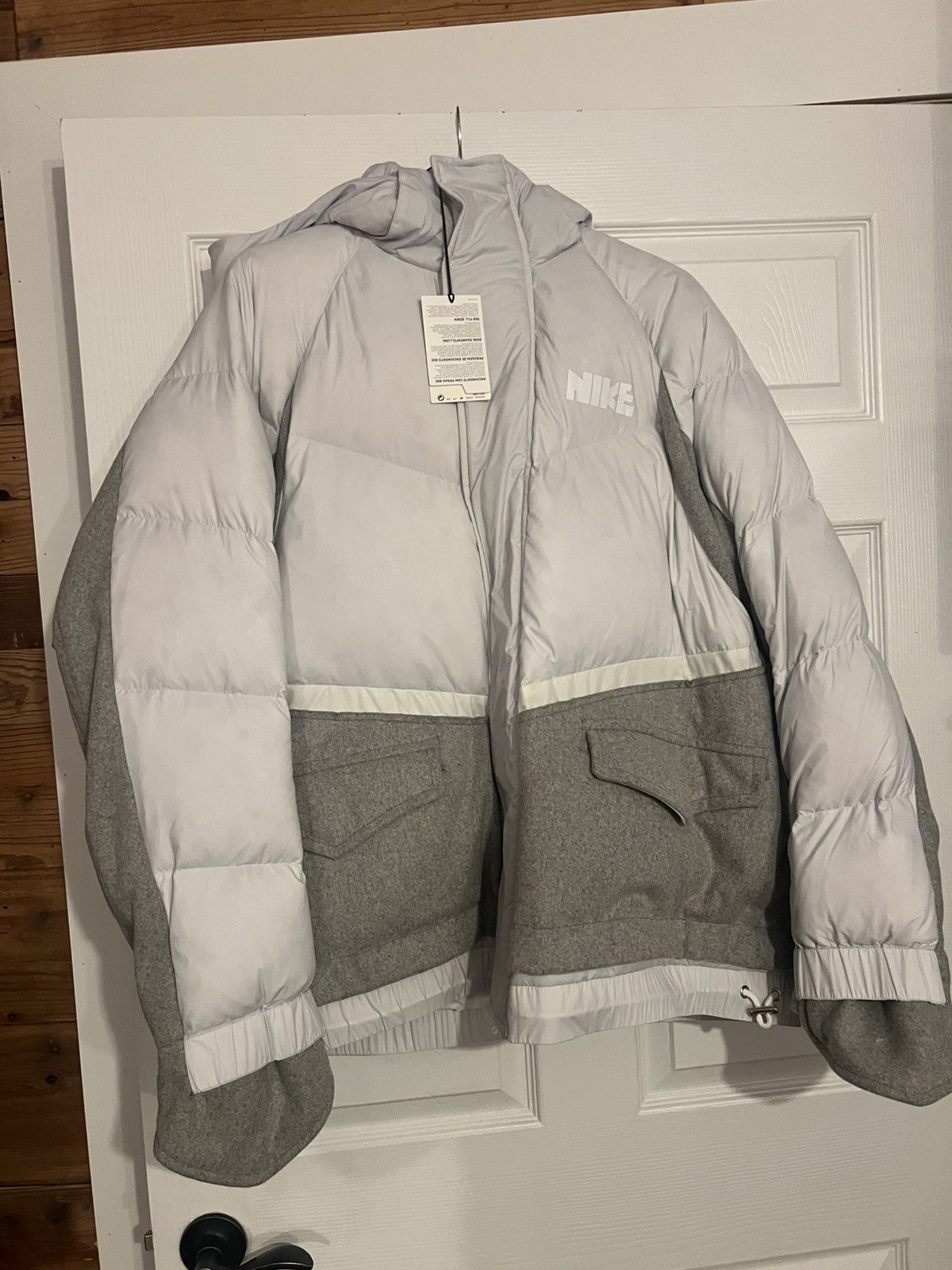 Nike Nike Sacai Parka Jacket. White/ Grey. Large. Brand New Size US L / EU 52-54 / 3 - 2 Thumbnail