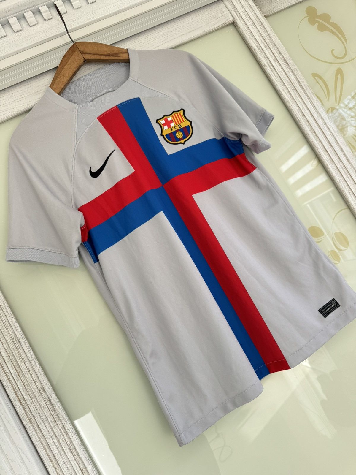 Nike Barcelona 2022-2023 Third Soccer Jersey Football Kit Shirt Size US M / EU 48-50 / 2 - 4 Thumbnail