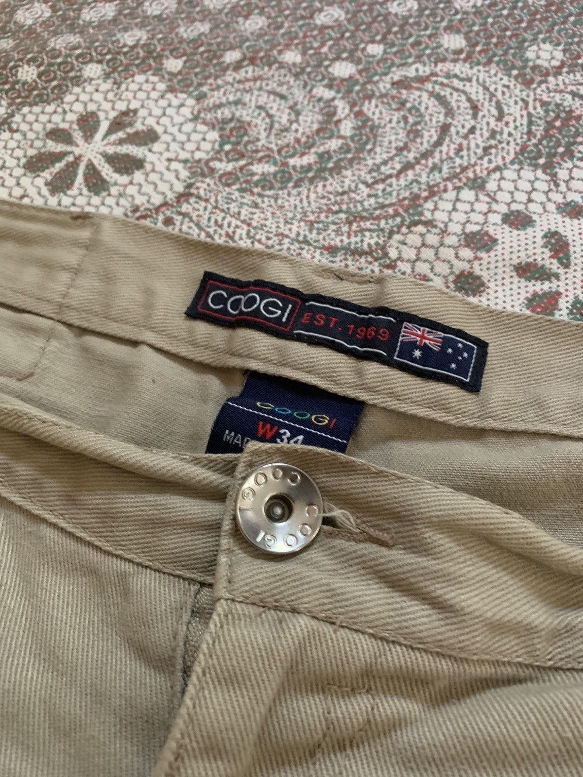 Coogi × Vintage Coogi vintage shorts cargo 69 streetwear Size US 34 / EU 50 - 12 Thumbnail