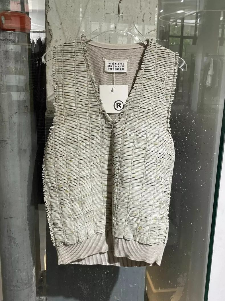 Maison Margiela Maison Margiela Cowhide stitching vest Size S / US 4 / IT 40 - 2 Thumbnail