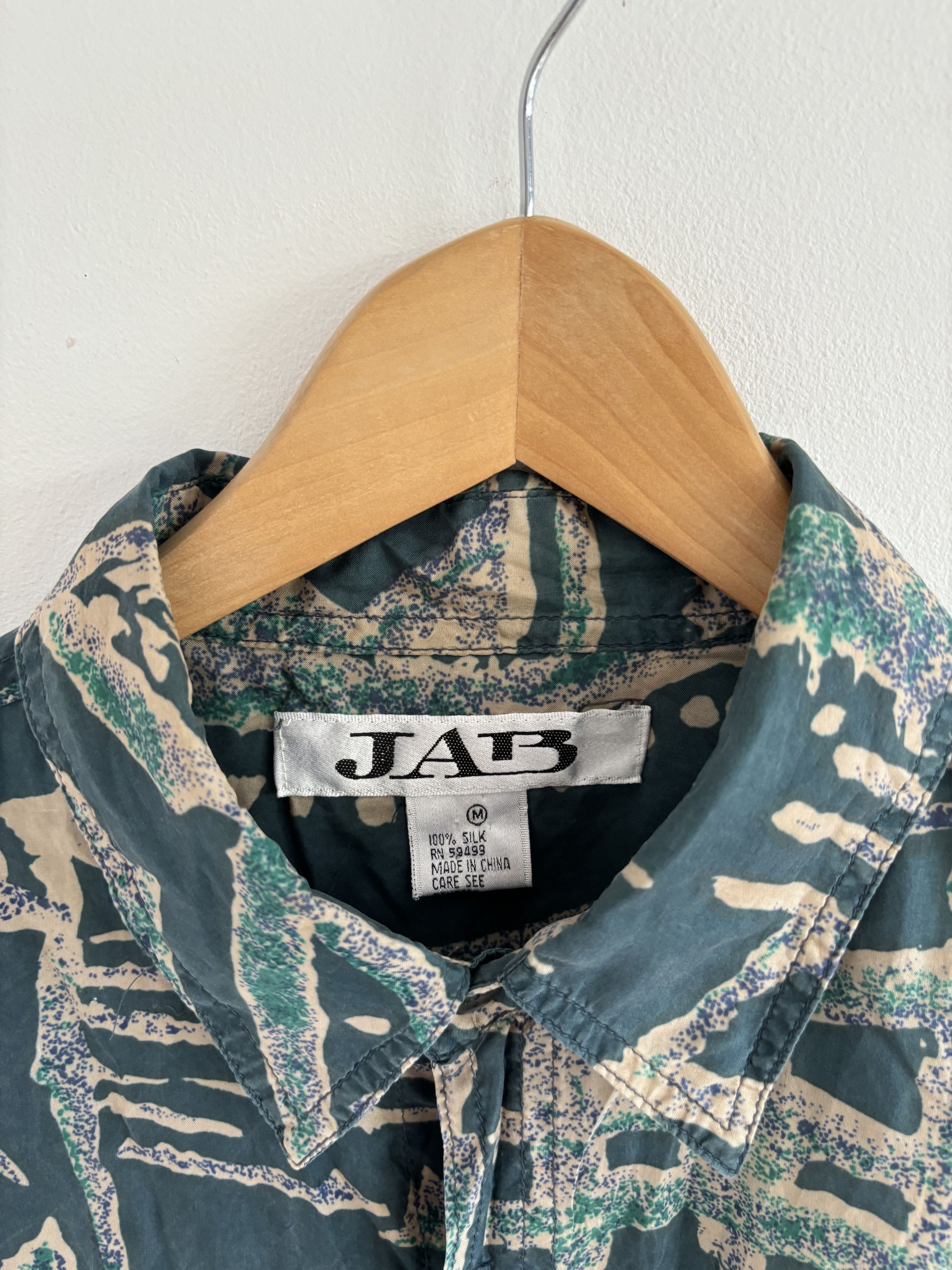 Japanese Brand × SikSilk × Vintage Vintage Silk Abstract Shirt Size US M / EU 48-50 / 2 - 5 Thumbnail