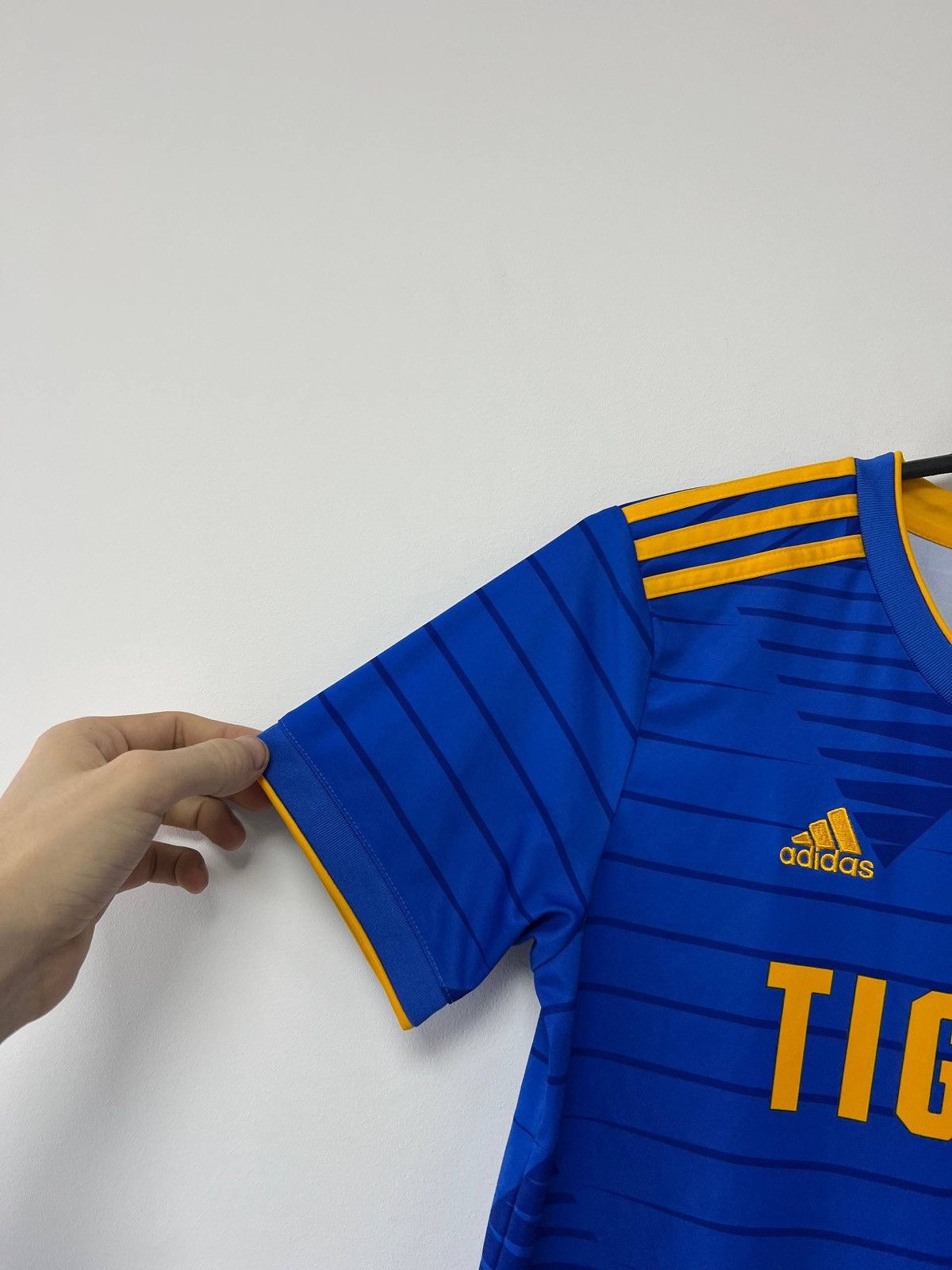 Adidas Mexico Tigres Jersey 2020-2021 Home Football Shirt Adidas M Size US M / EU 48-50 / 2 - 3 Thumbnail