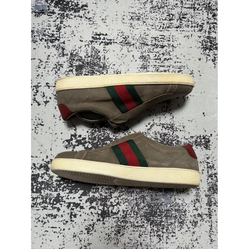 Gucci Gucci Slip On Shoes with pattern Size: 10 fit 44 Size US 11 / EU 44 - 3 Thumbnail
