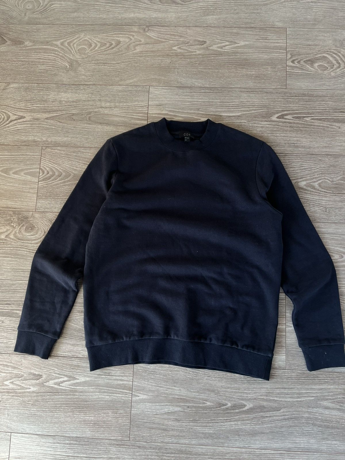 Cos ‼️COS Classic Old Money Crew Neck Sweatshirt‼️ Size US M / EU 48-50 / 2 - 8 Thumbnail