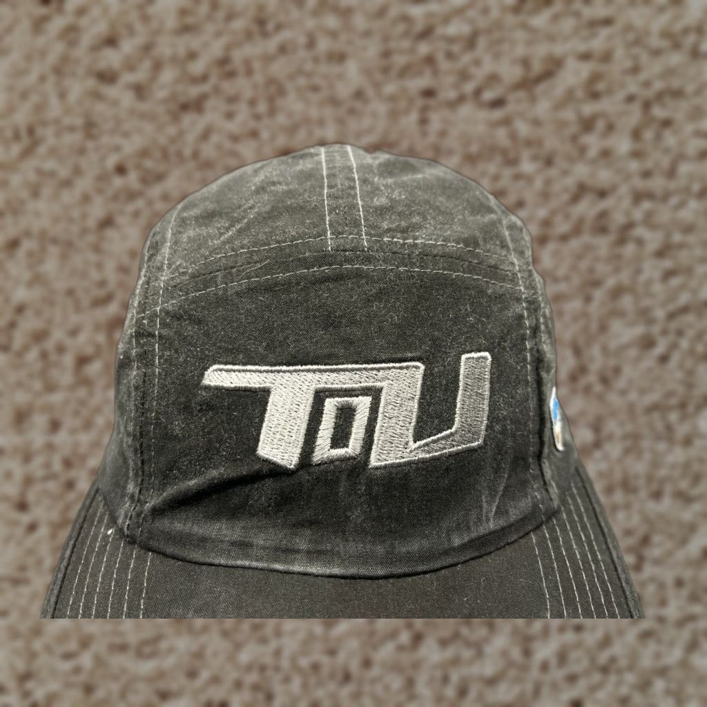 Vintage KÜHL Hat Cap Strap Back Adult One Size Gray Cotton Nylon Blend 5 Panel Camp Hat/Cap Men Trucker Hat Adjustable Lightweight Outdoor Casual Crewneck? Size ONE SIZE - 1 Thumbnail